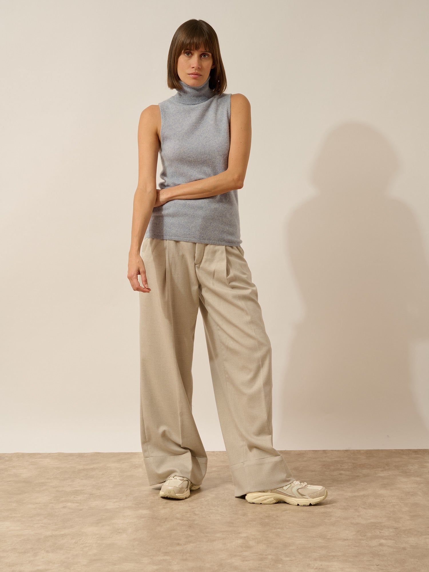 violet pull col roulé sans manches bleu ivoire