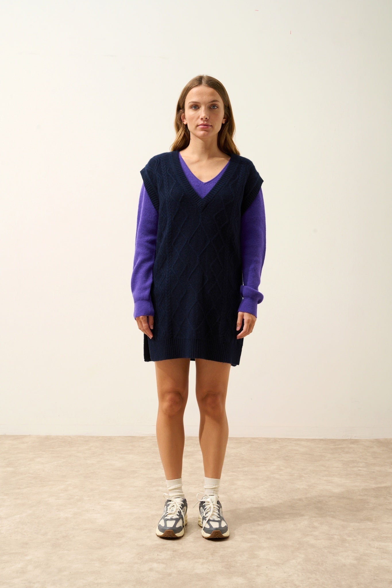 VIVENA pull col v sans manches 4 fils navy