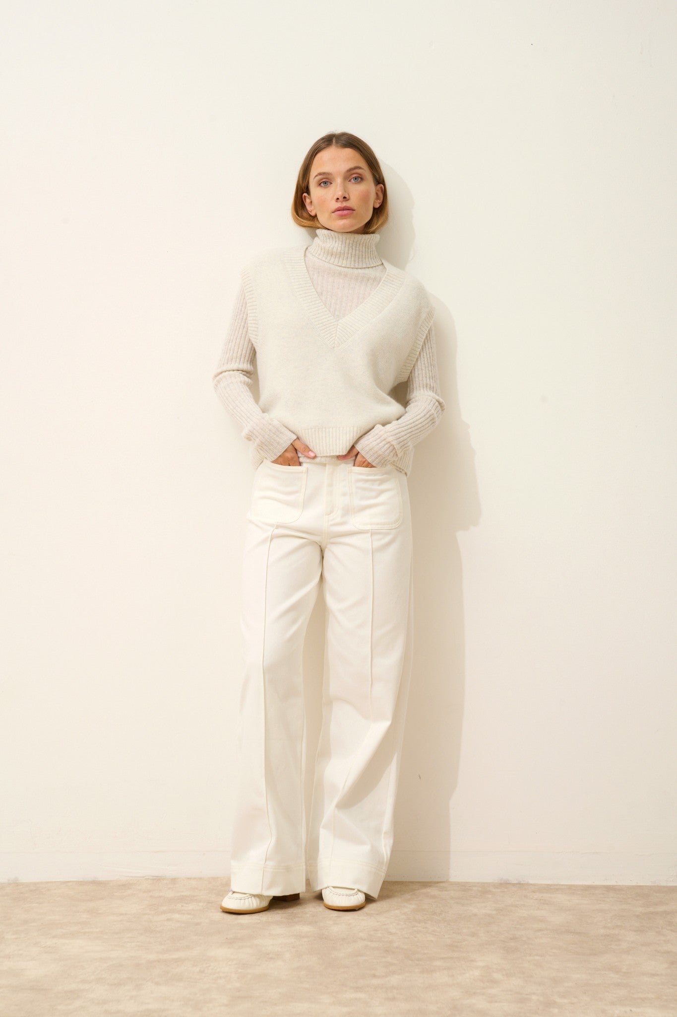 viviana pull col v sans manches 4 fils blanc chiné 100% cachemire