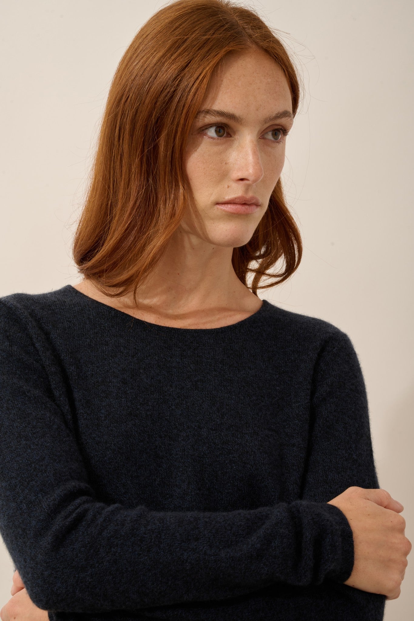 vivian pull col rond caviar 100% cachemire