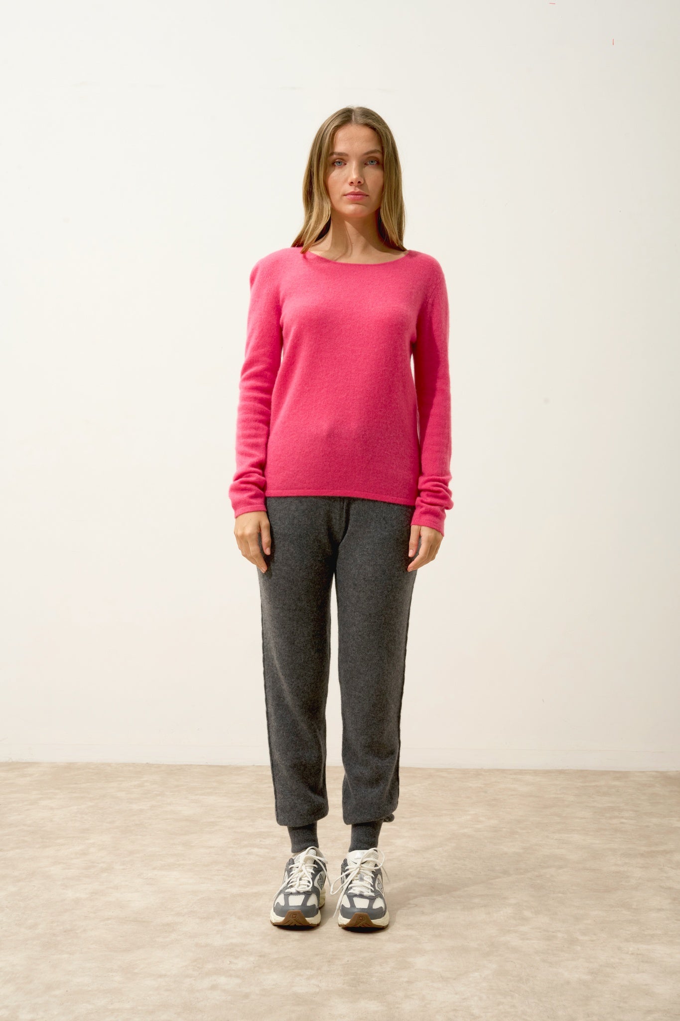 VIVIAN pull col rond fraise