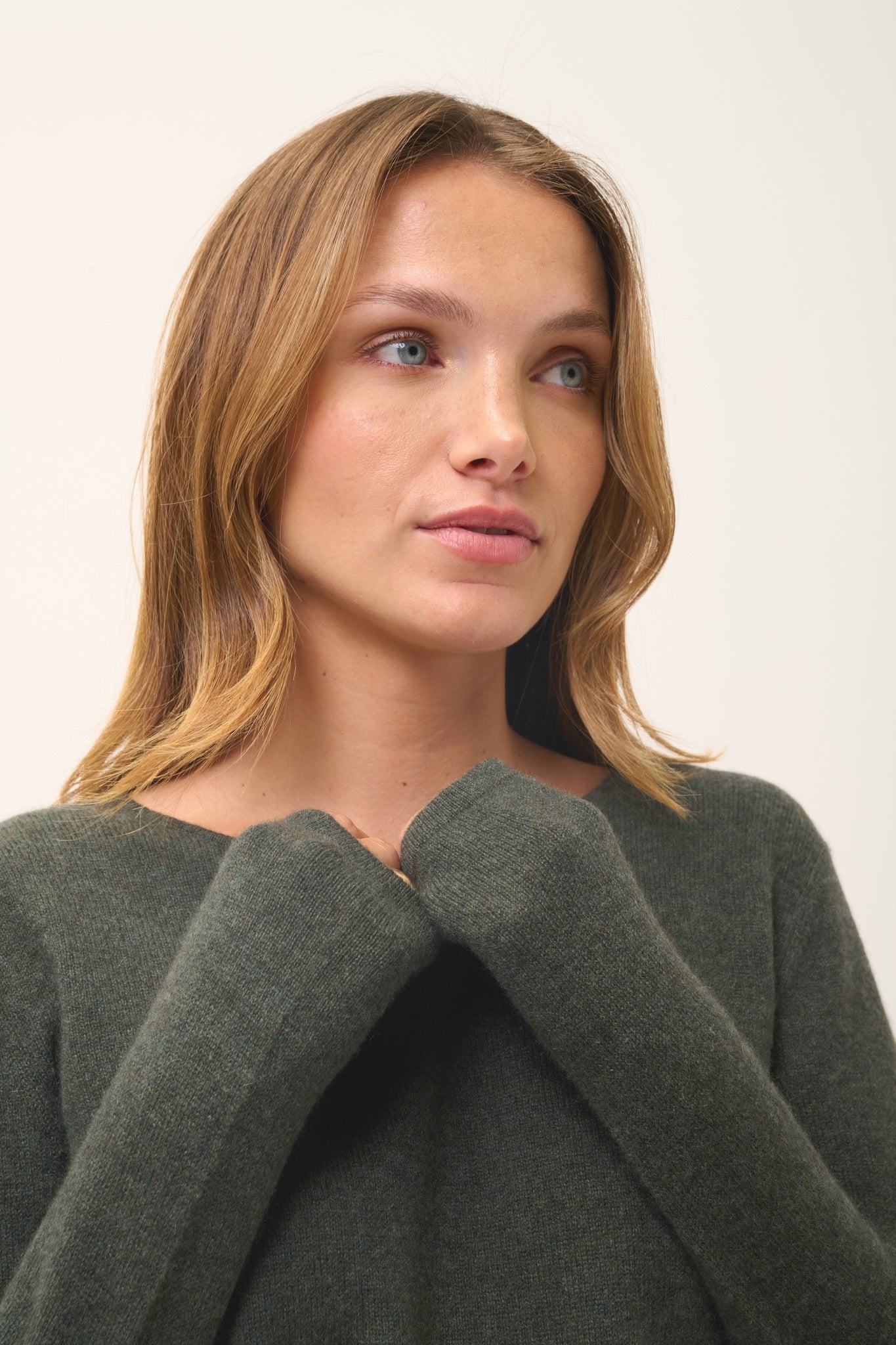 VIVIAN pull col rond kaki chiné