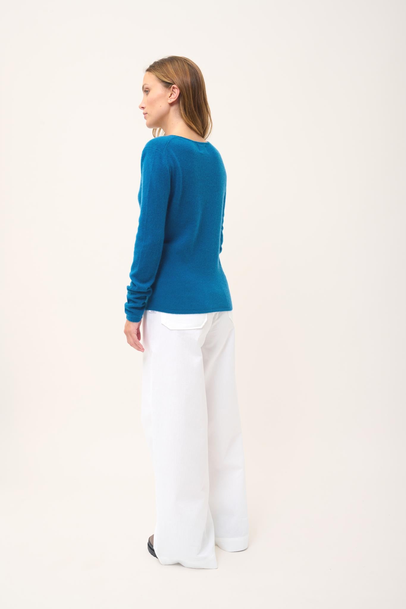 VIVIAN round-neck peacock sweater