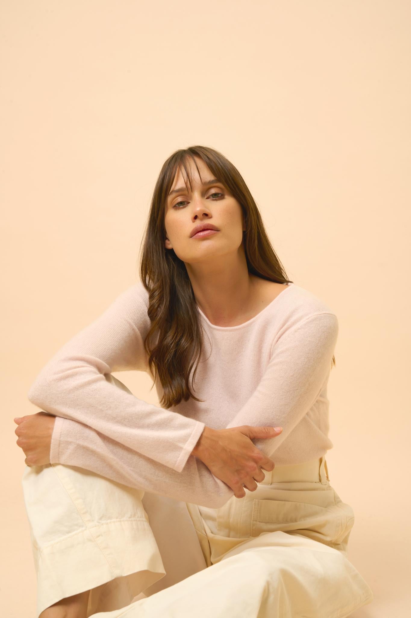 VIVIAN round-neck sweater powder