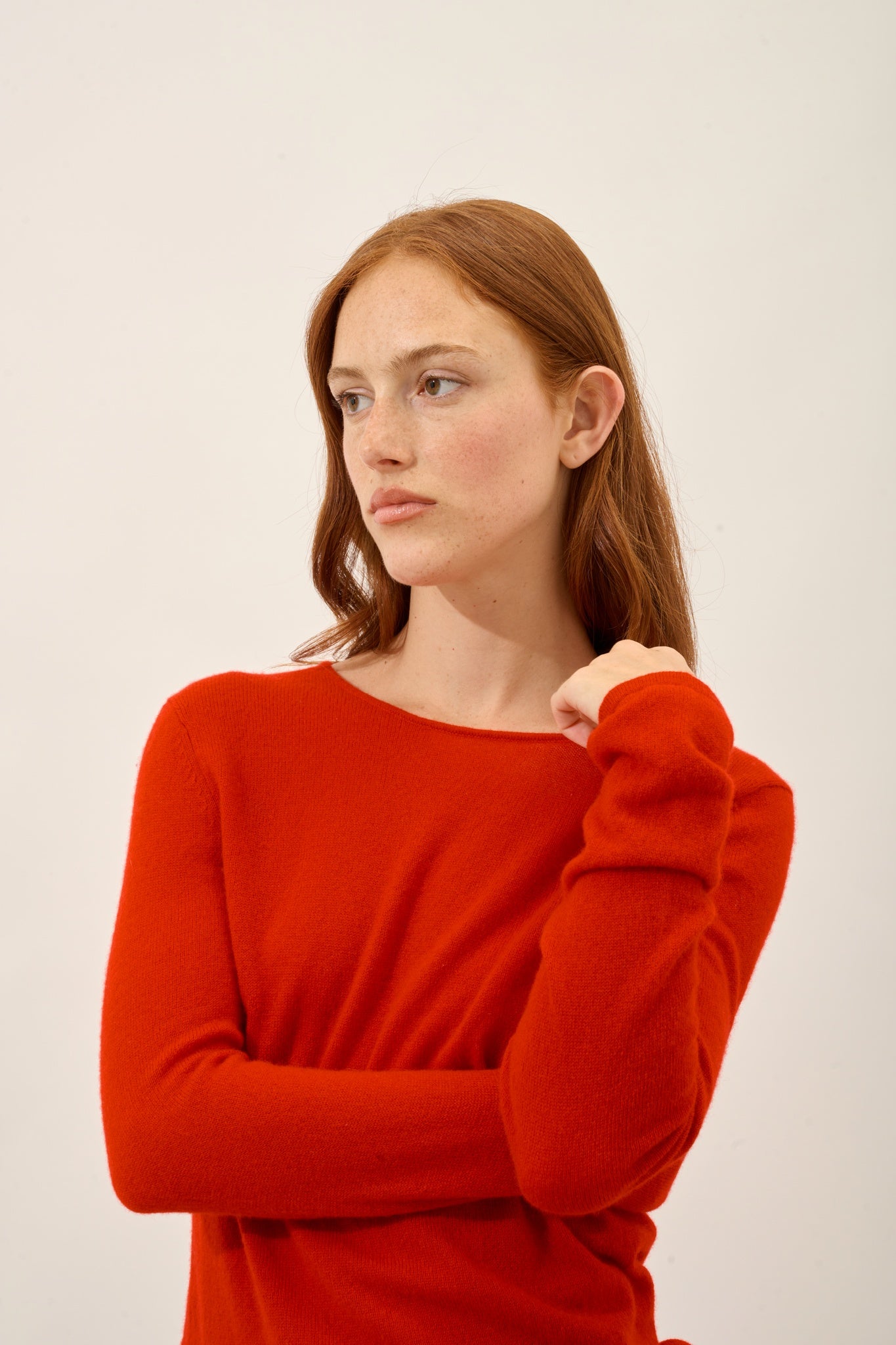 VIVIAN pull col rond rouge