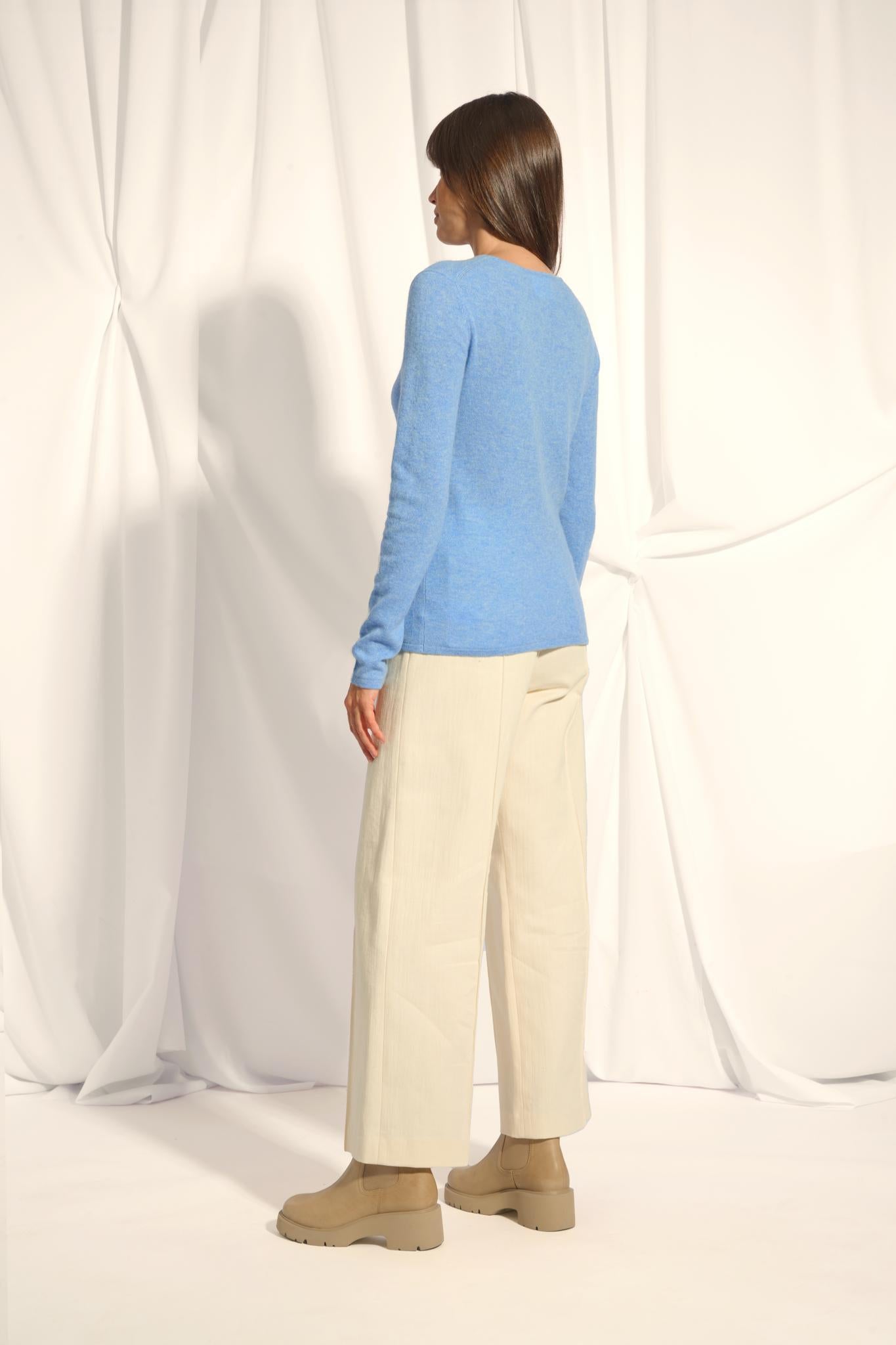 VIVIAN round-neck sweater sky