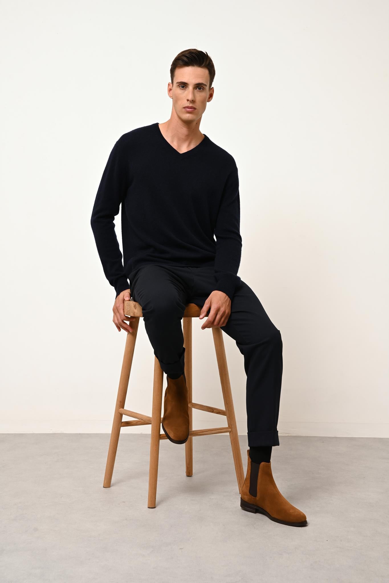 WALT v-neck sweater navy