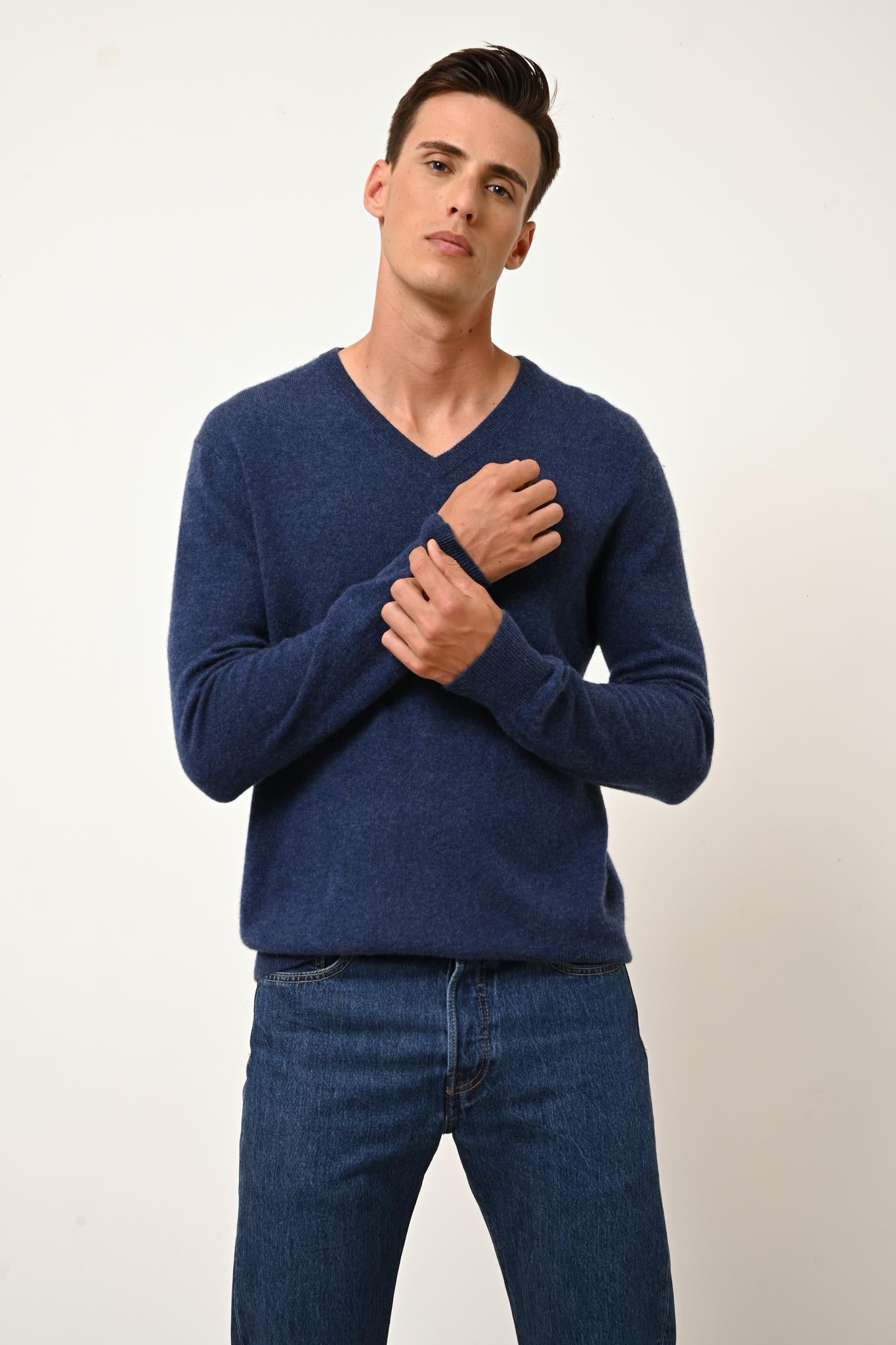 WALT ocean v-neck sweater