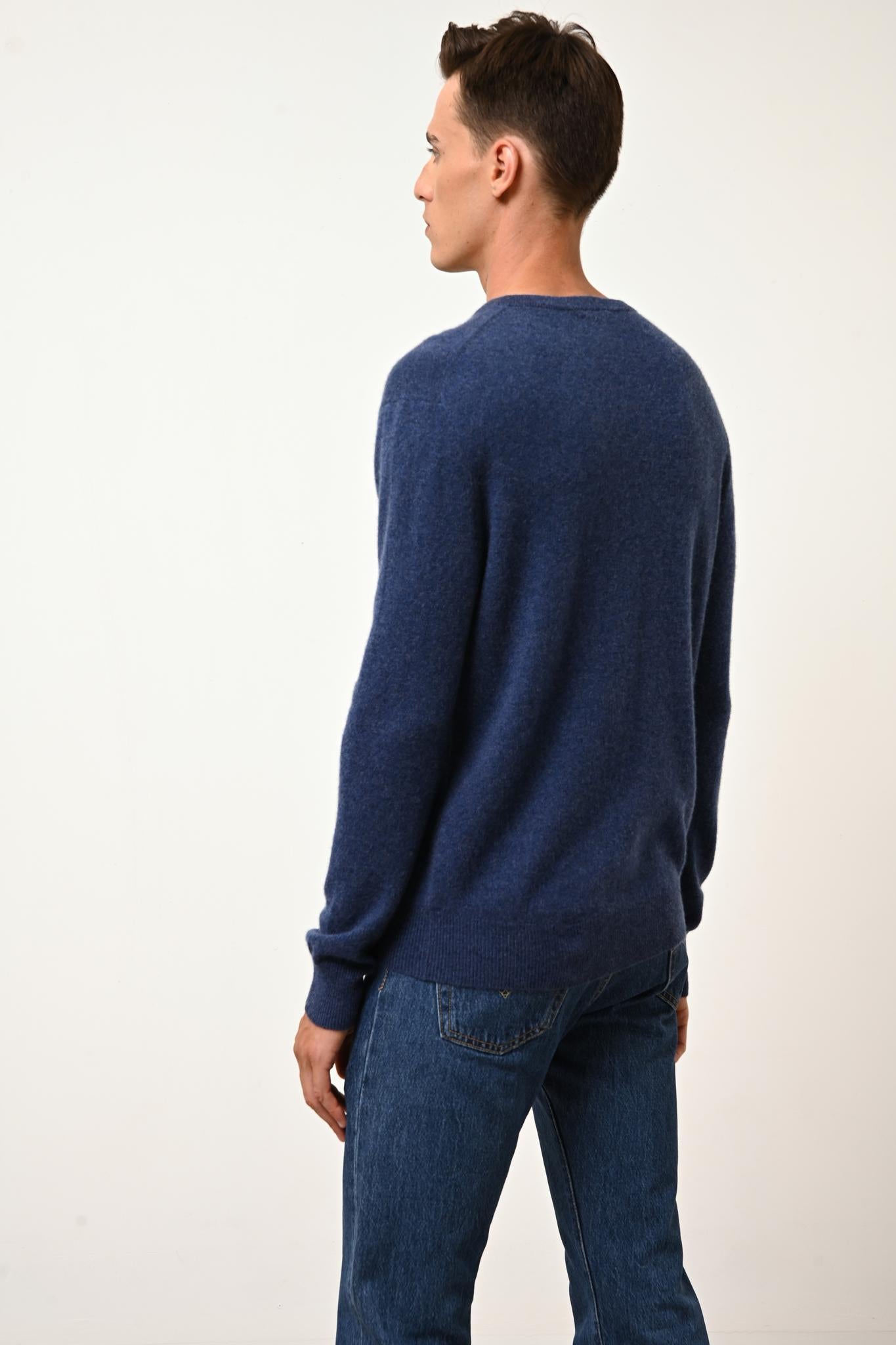 WALT ocean v-neck sweater