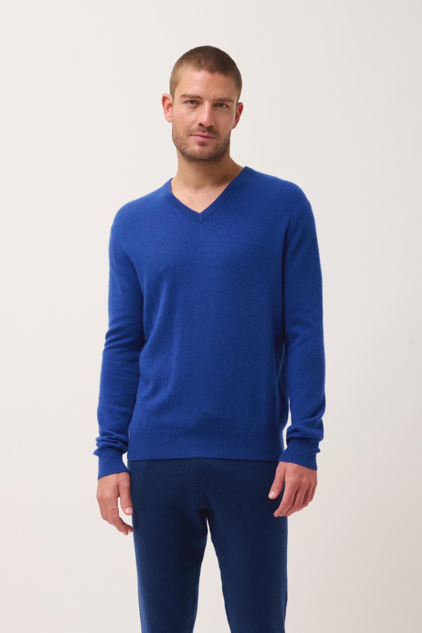 WALT v-neck sweater ultramarine