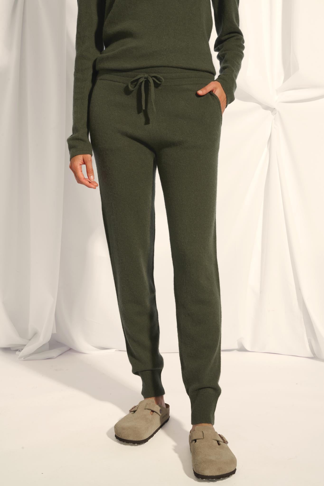 WENDY khaki jogging suit
