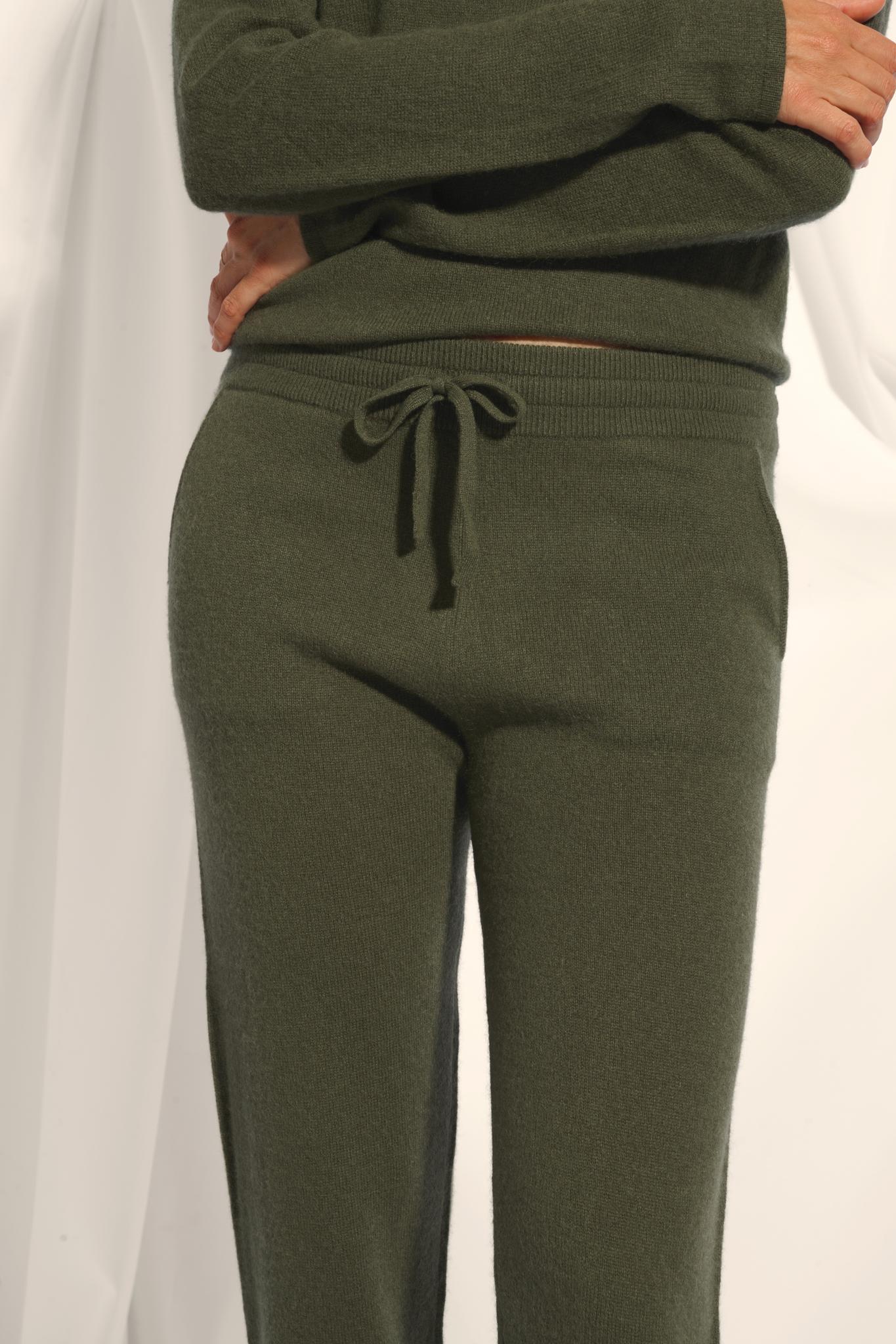 WENDY khaki jogging suit