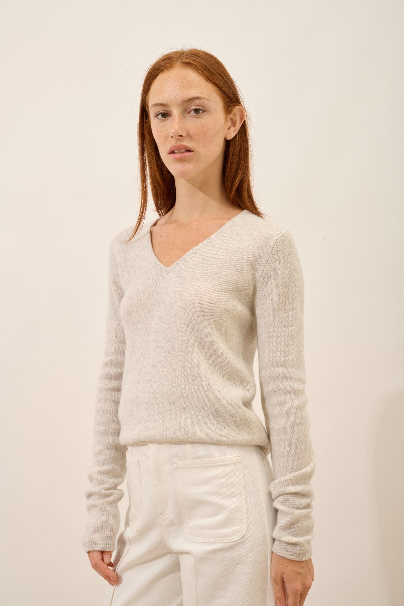 abby pull col v 4 fils gris perle chiné 100% cachemire