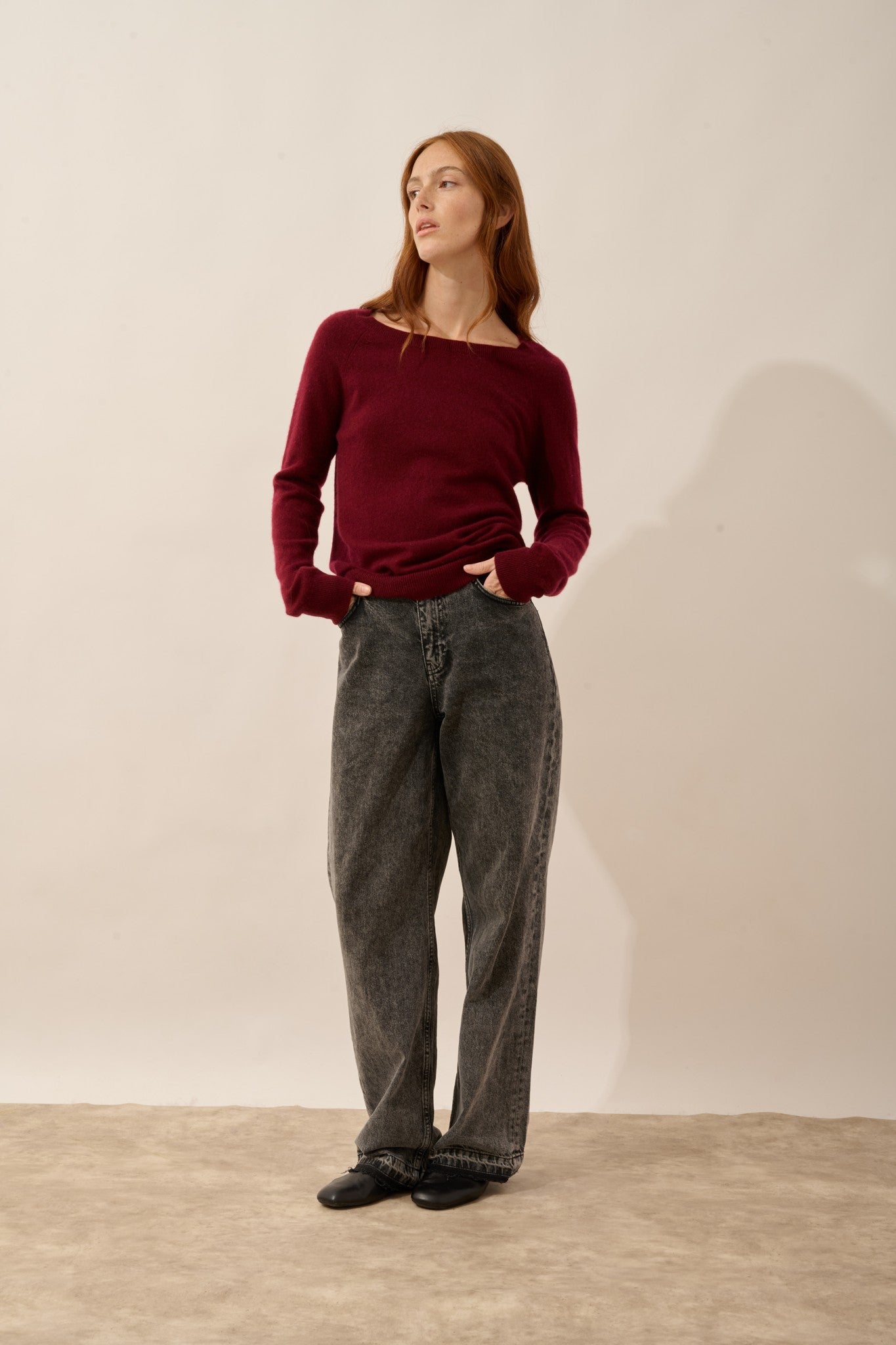 abigail pull col bateau goutte dos bordeaux
