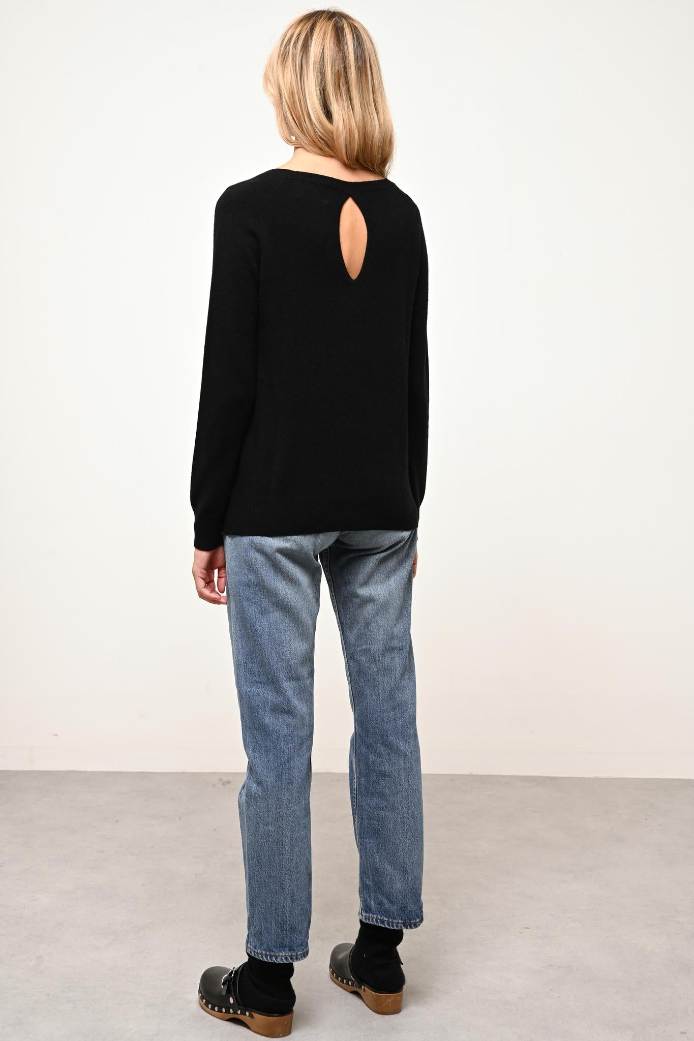ABIGAIL pull col bateau goutte dos noir