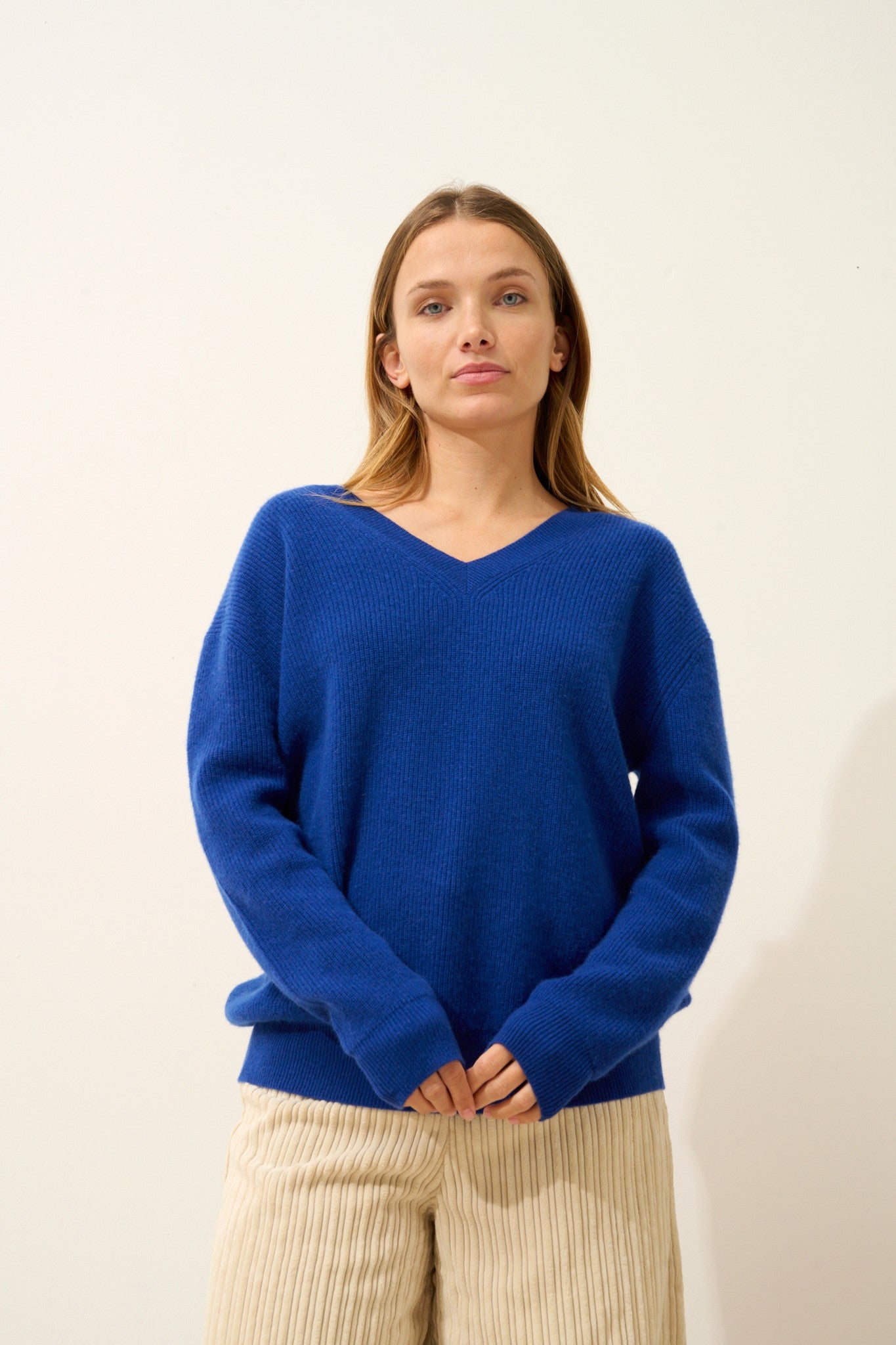 alenia pull col v outremer 100% cachemire