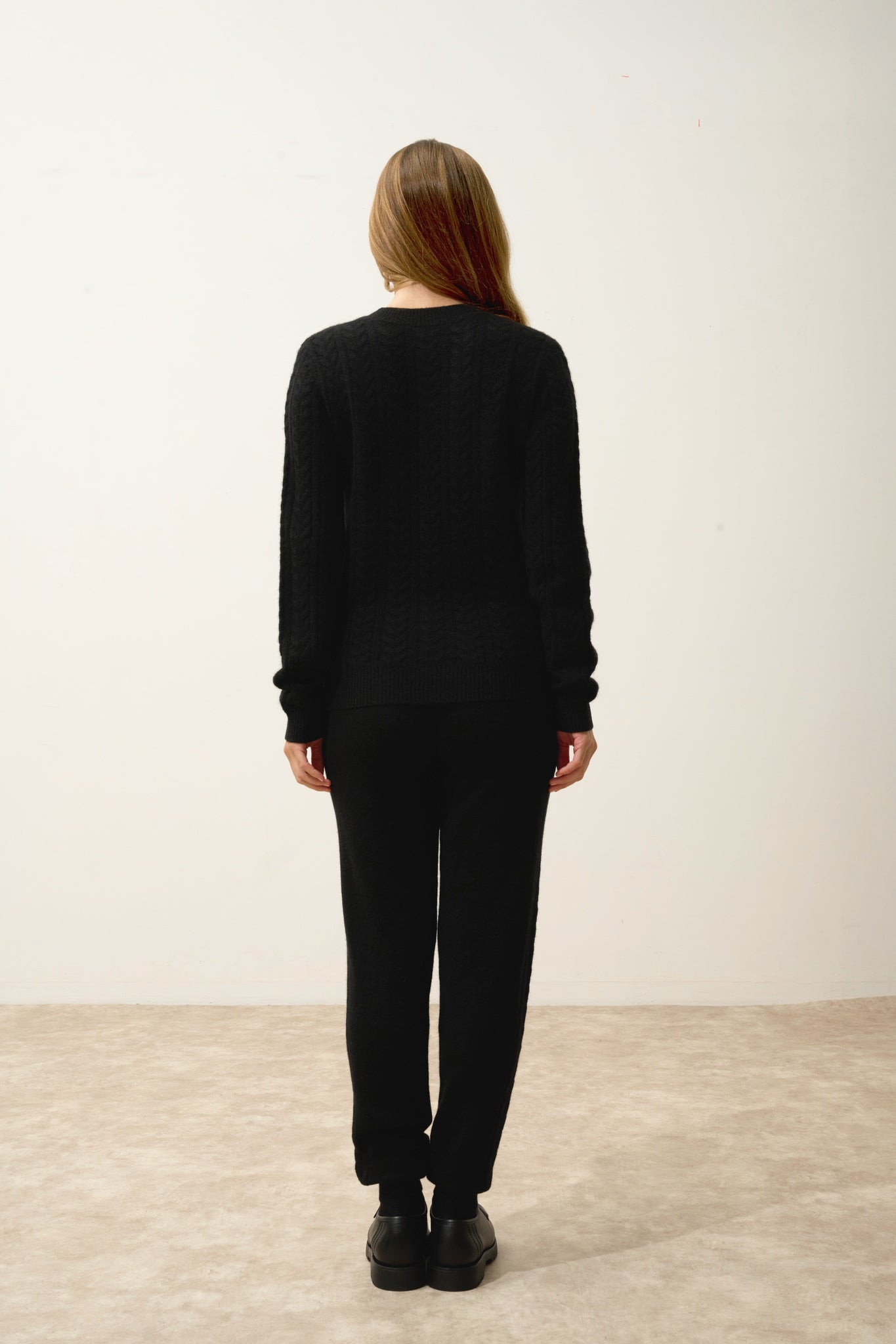 ALICE pull col rond noir