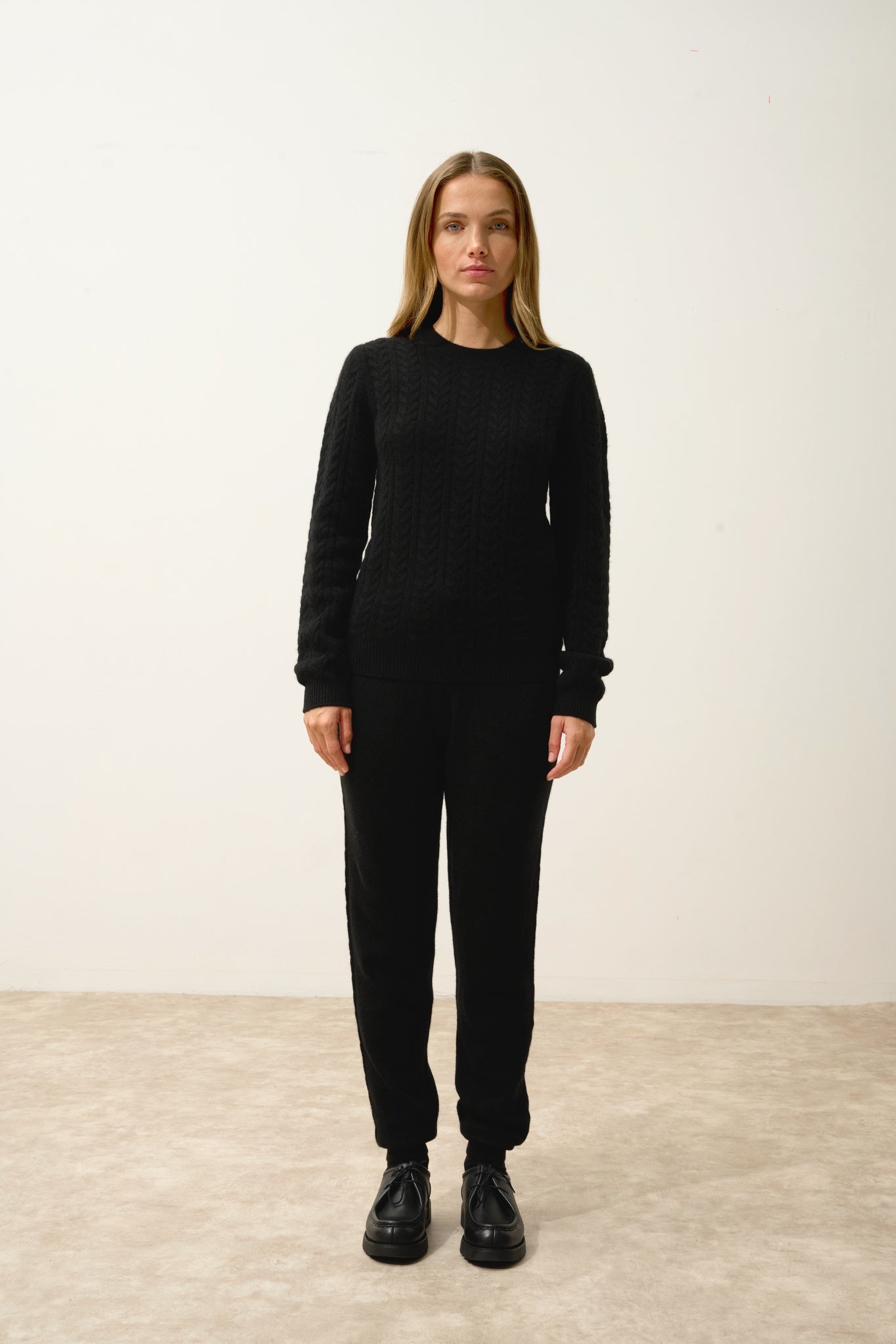 ALICE pull col rond noir