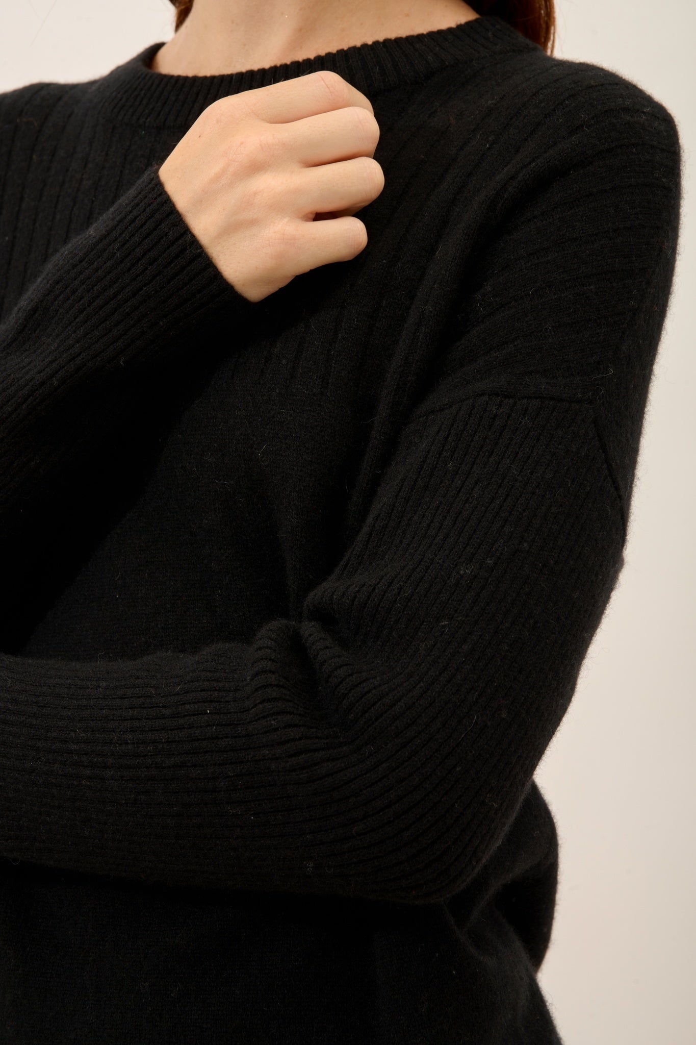 ALVERIS pull col rond noir