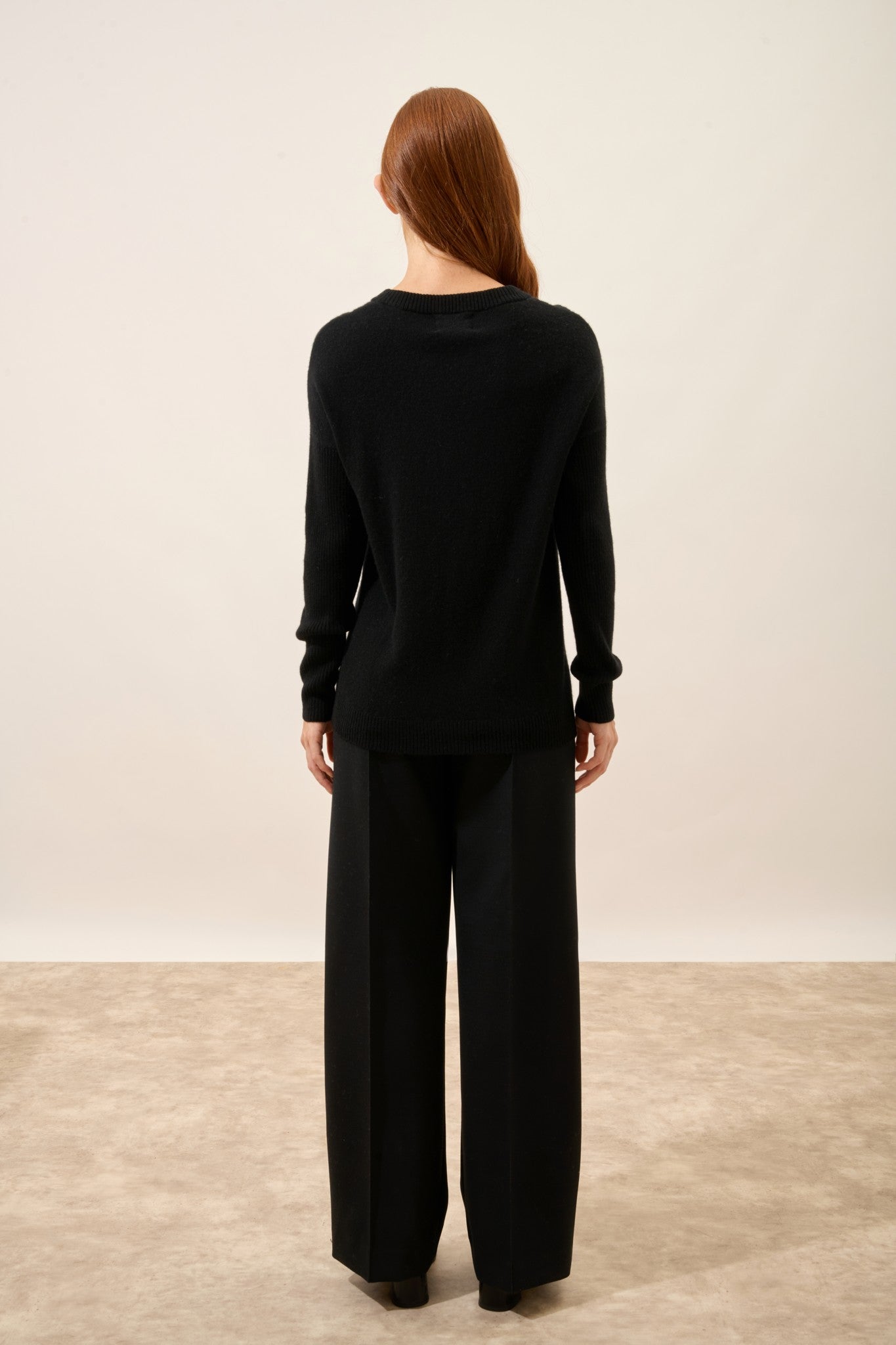 alveris pull col rond noir 100% cachemire