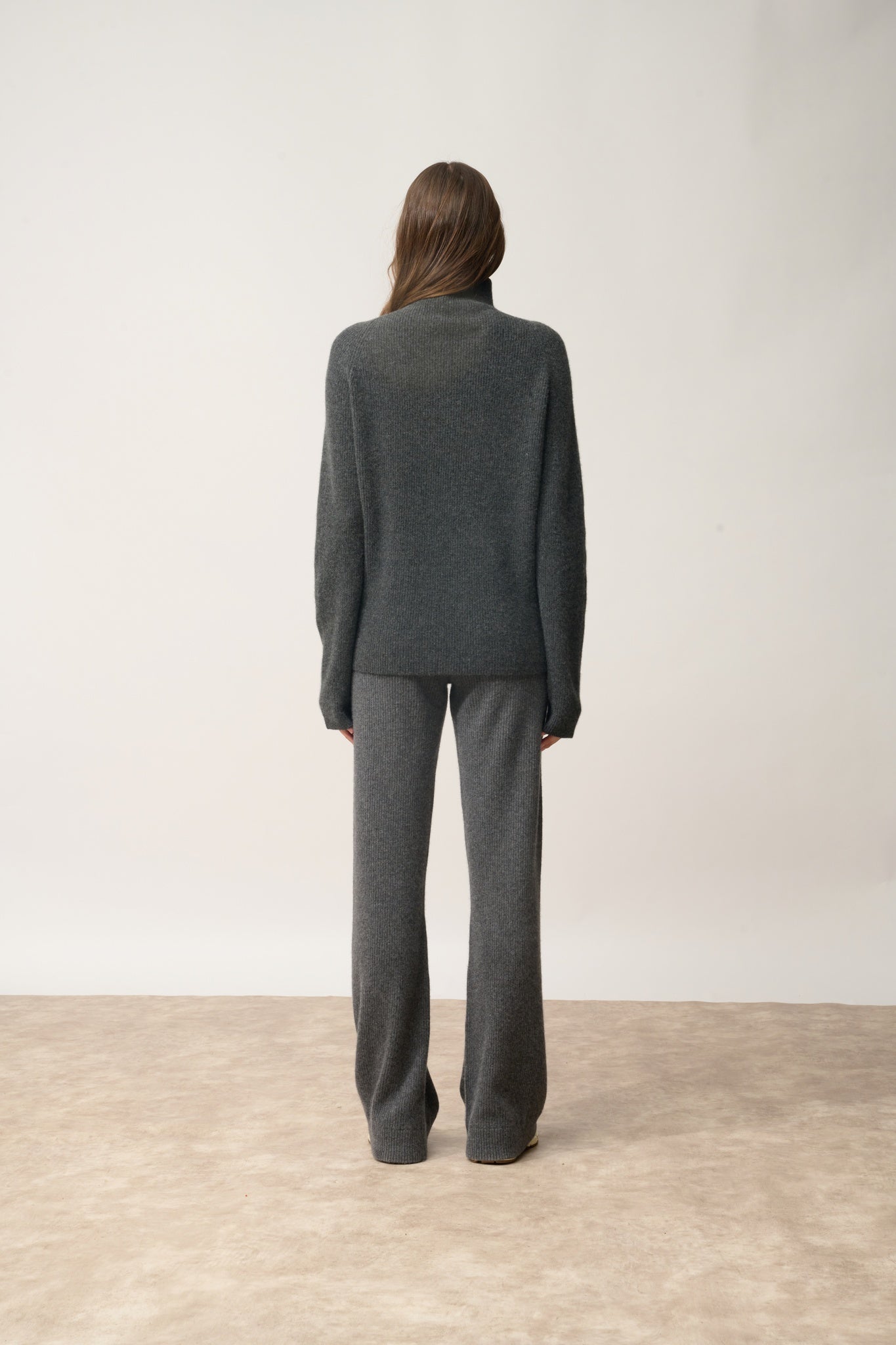 ALYSSA pull col montant carbone chiné