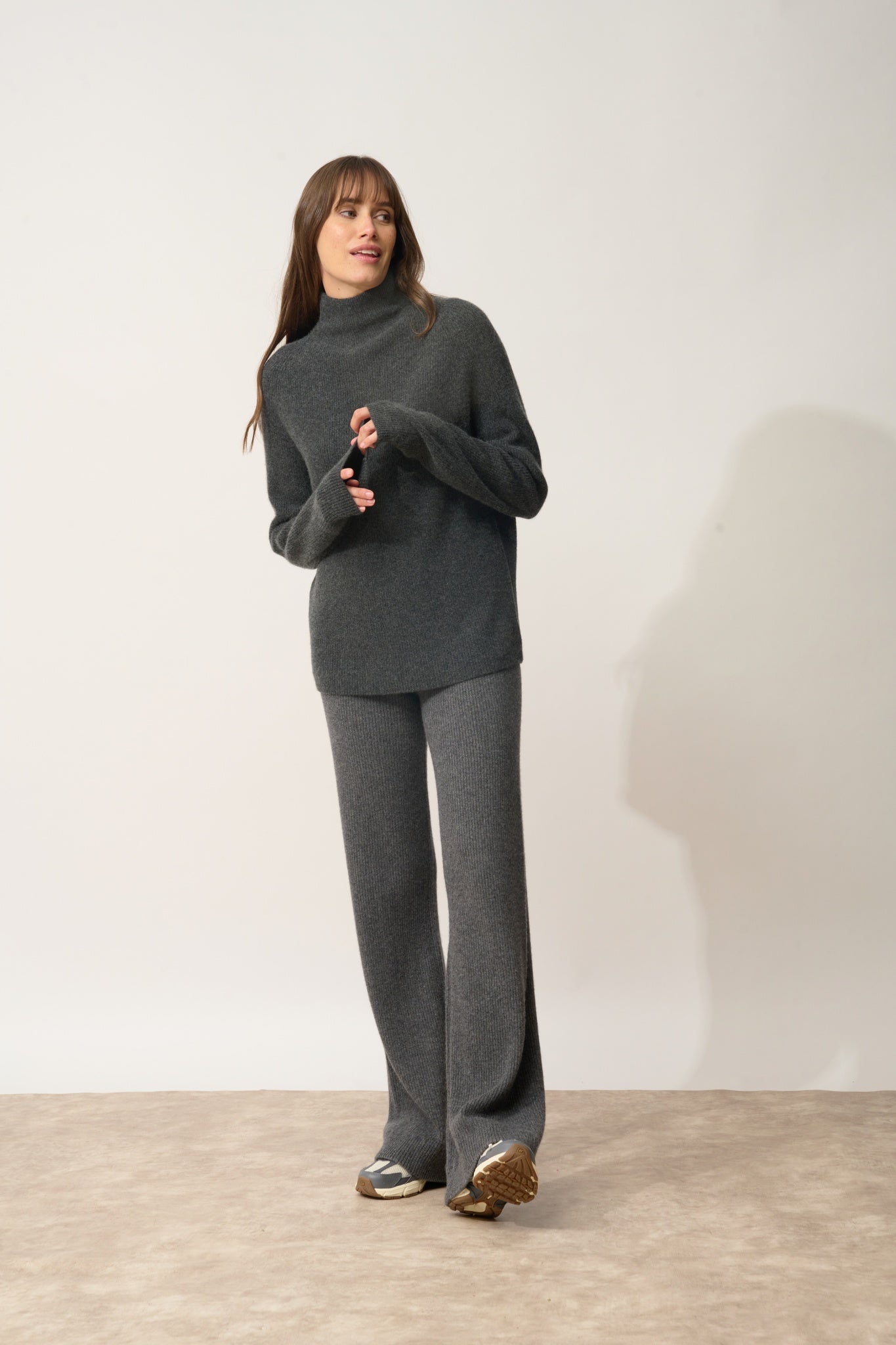 ALYSSA pull col montant carbone chiné