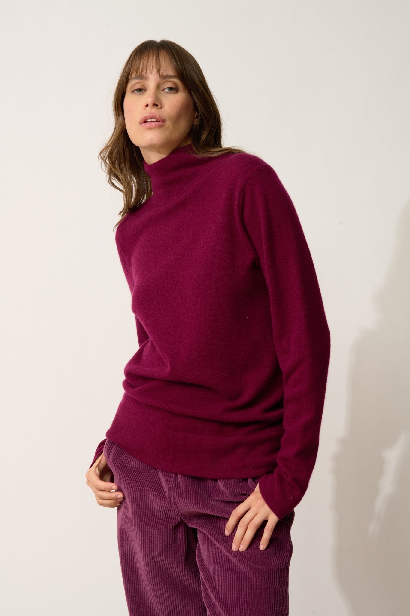 AMBRE pull col montant bordeaux