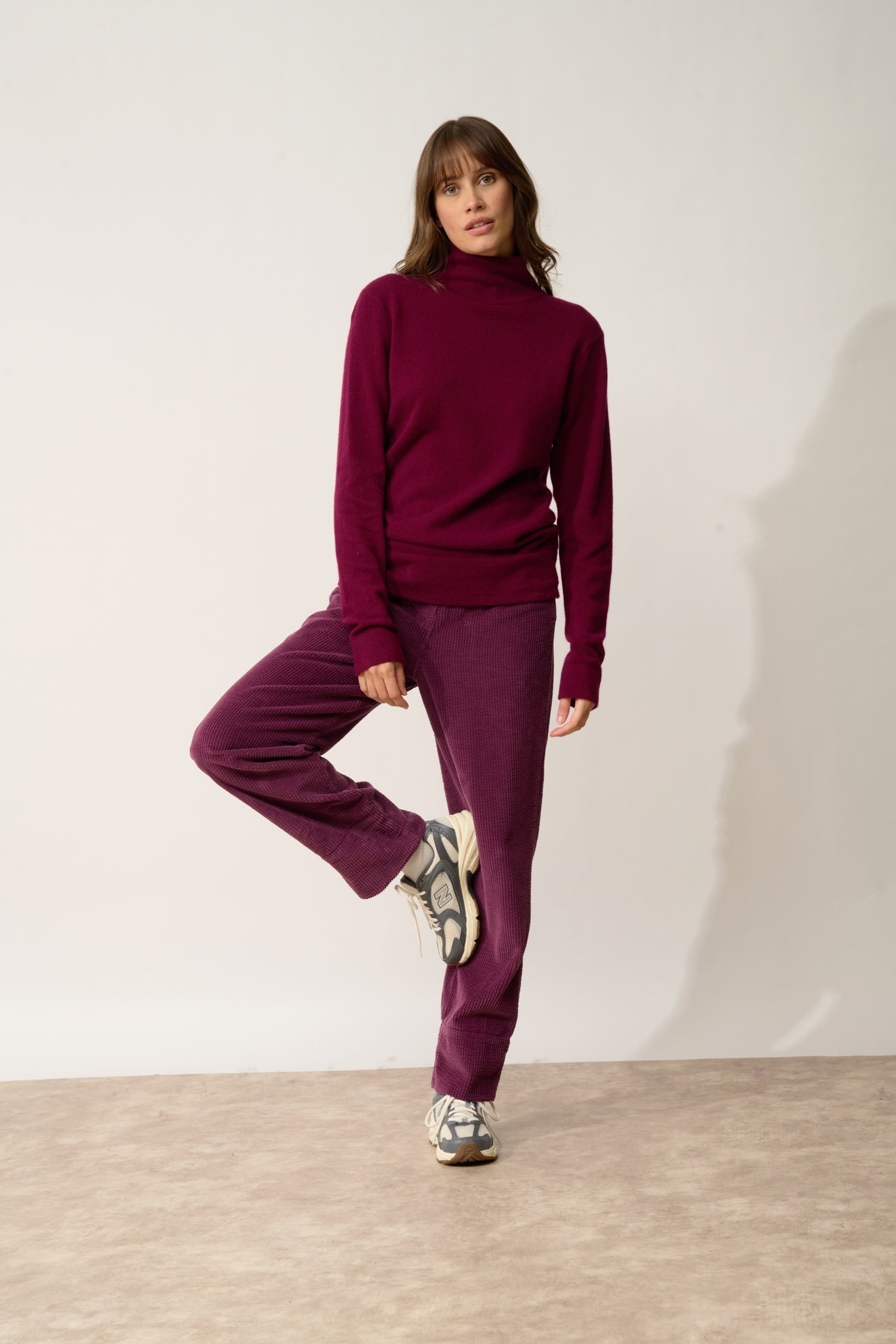 AMBRE pull col montant bordeaux