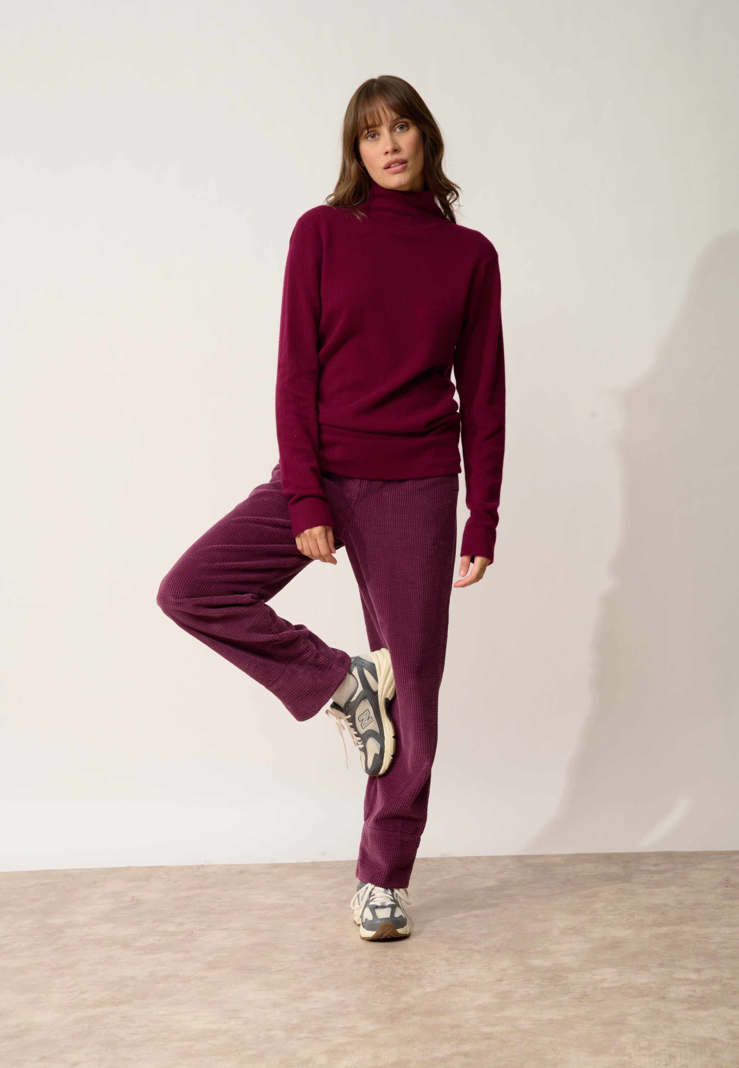 AMBRE pull col montant bordeaux