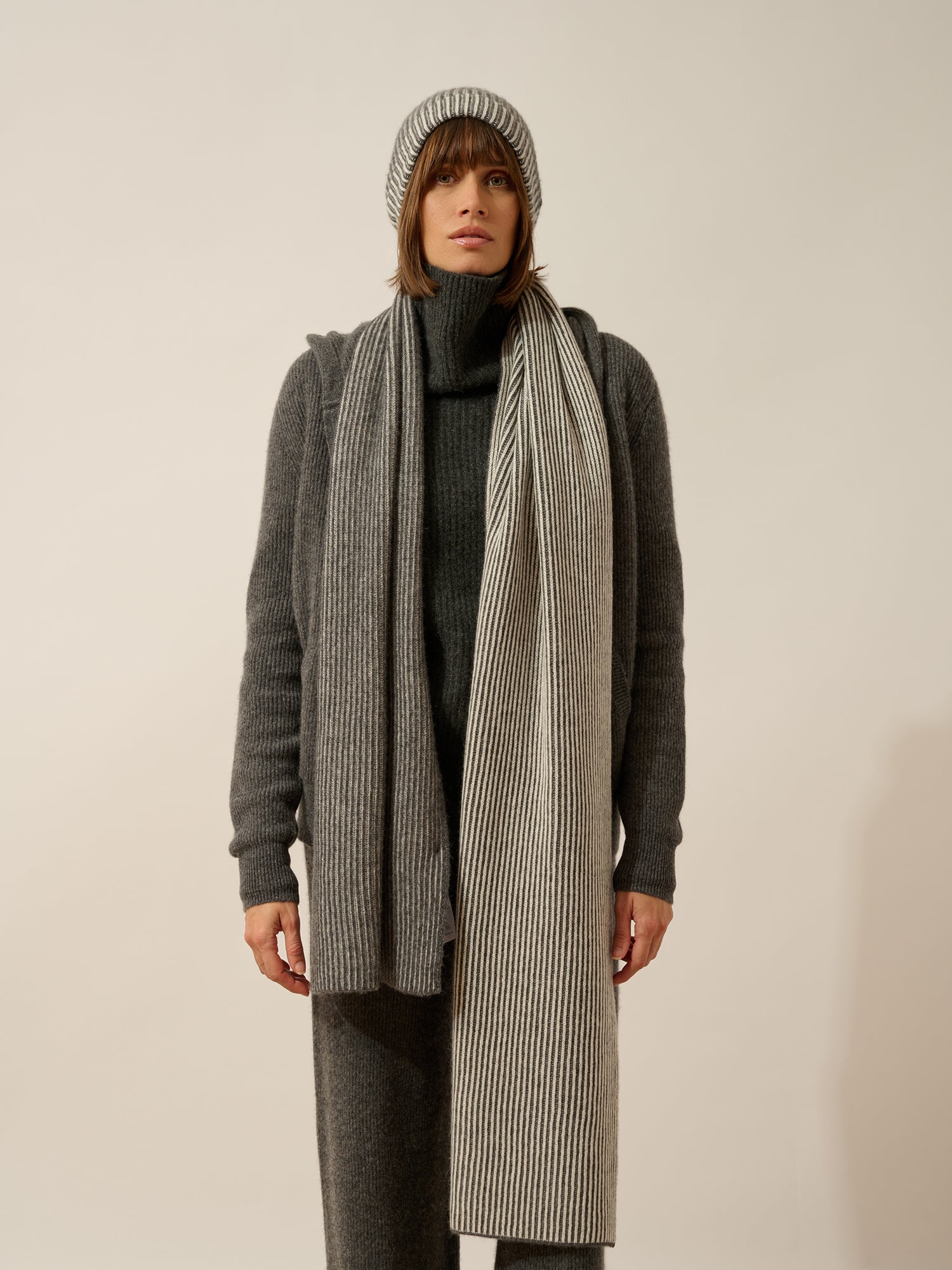 ANTONIO écharpe 4 fils anthracite chiné_ivoire