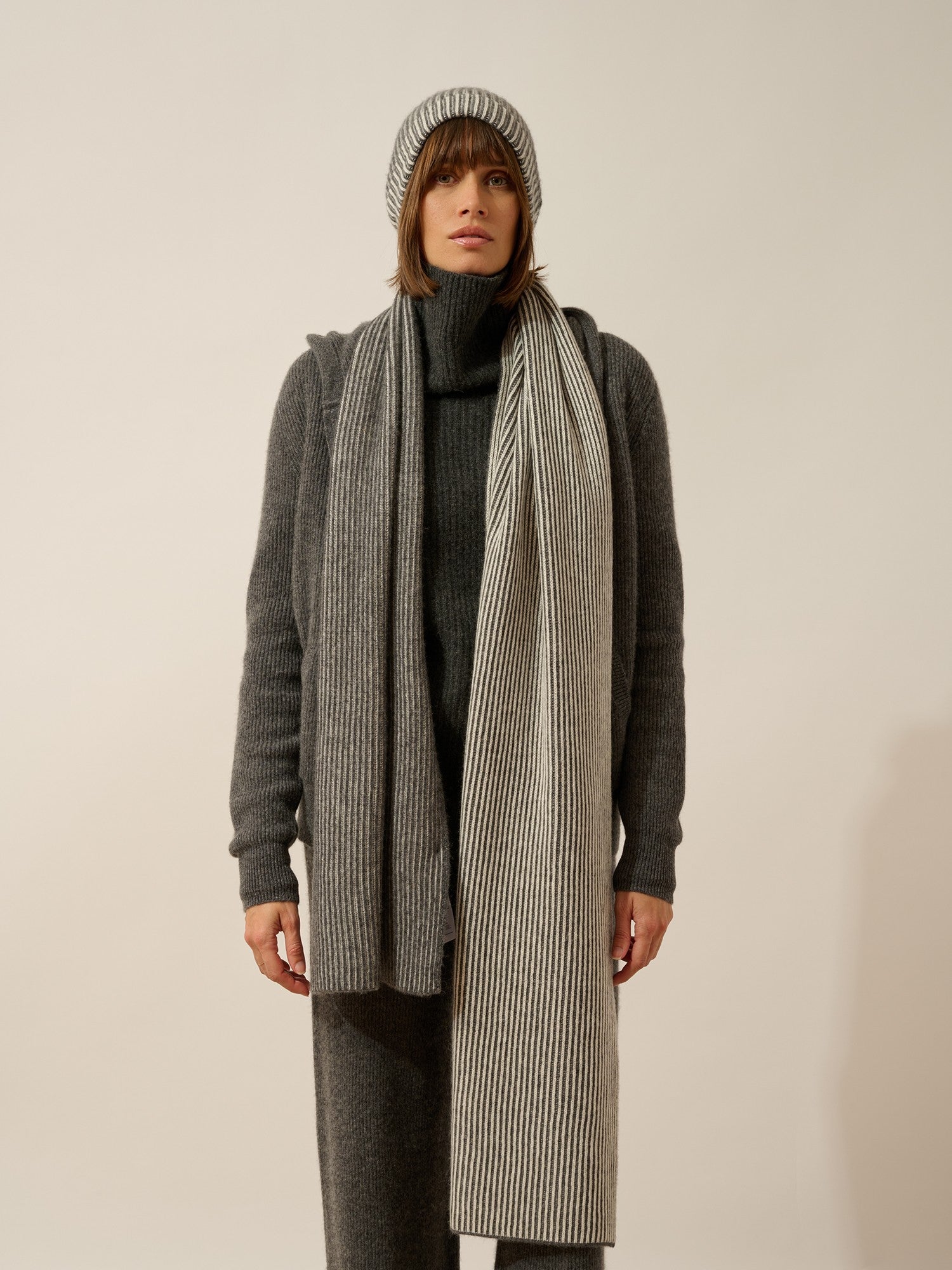 antonio écharpe 4 fils anthracite chiné_ivoire