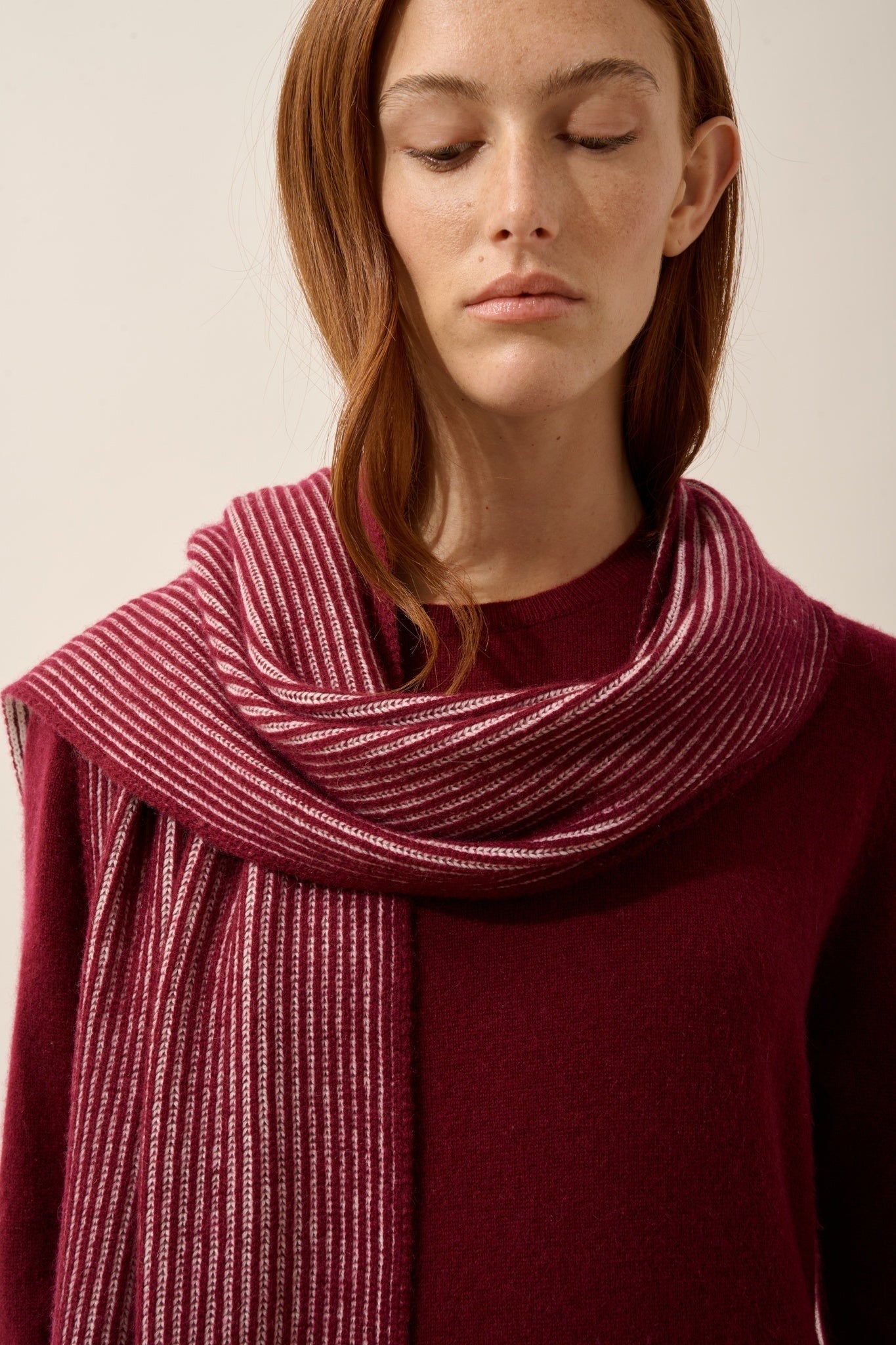 ANTONIO 4-ply burgundy and ivory scarf