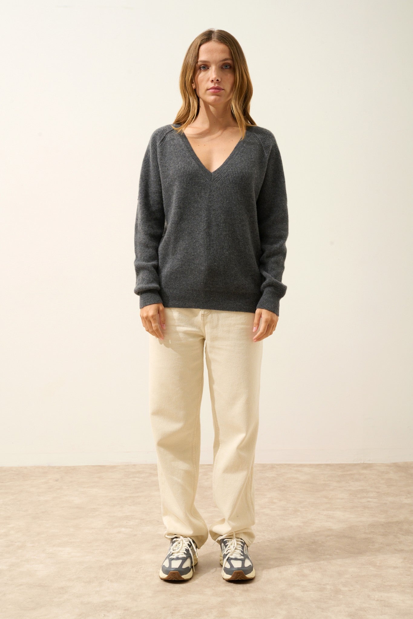 arista pull col v anthracite chiné 100% cachemire