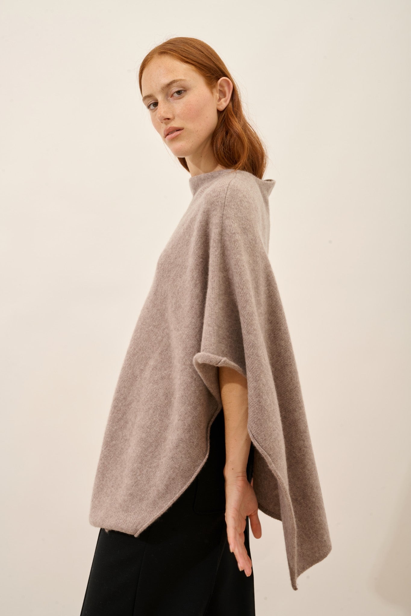 ashley poncho 4 fils caribou chiné 100% cachemire