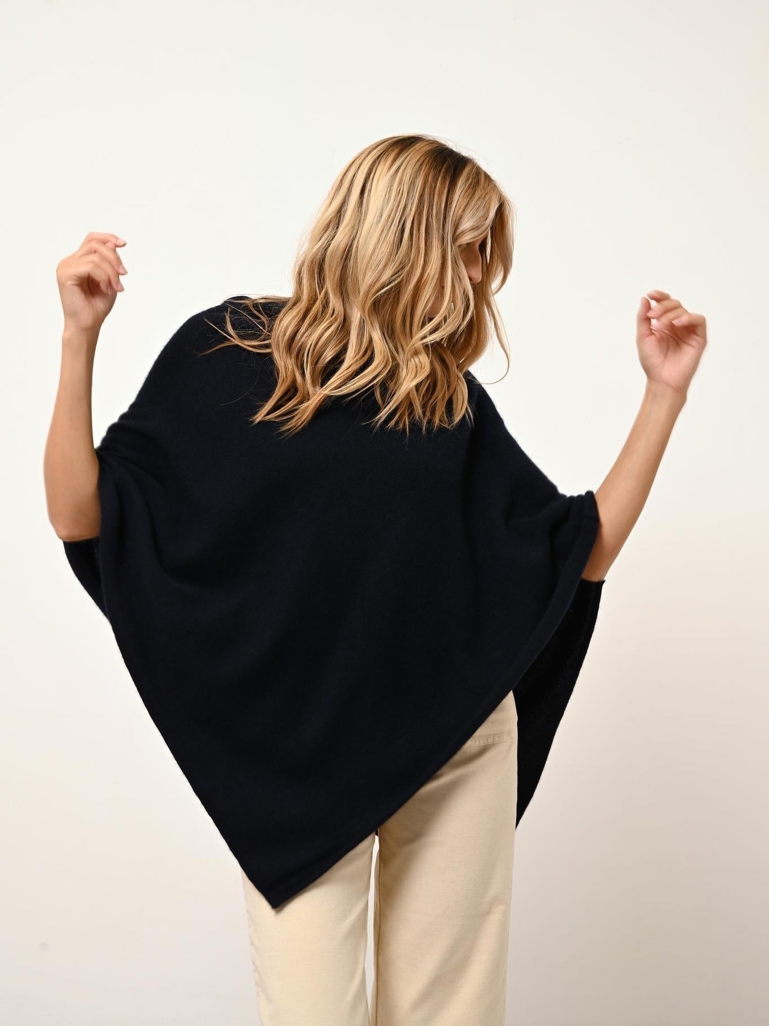 ASHLEY poncho boat neck navy