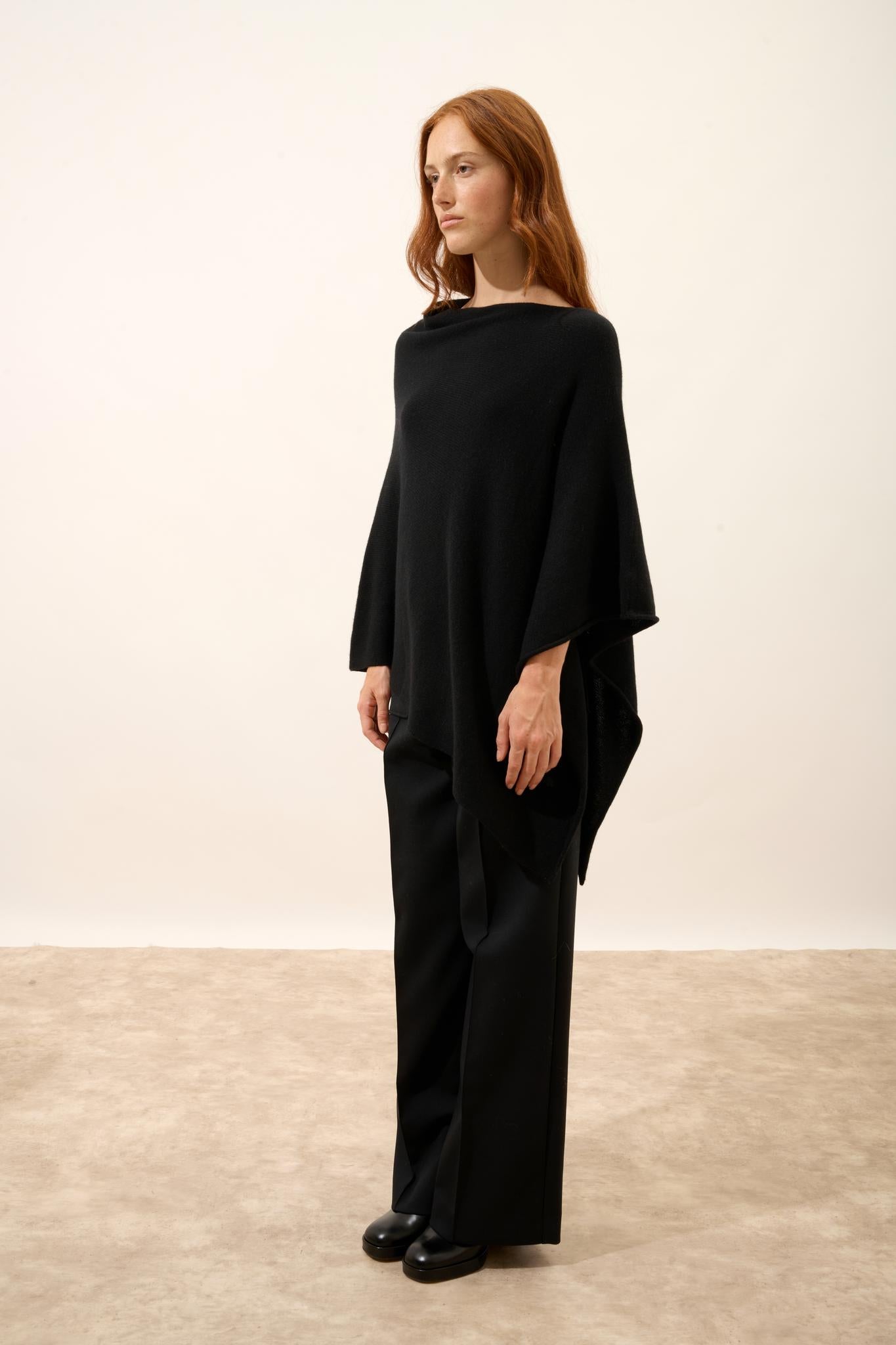 ASHLEY black boat-neck poncho