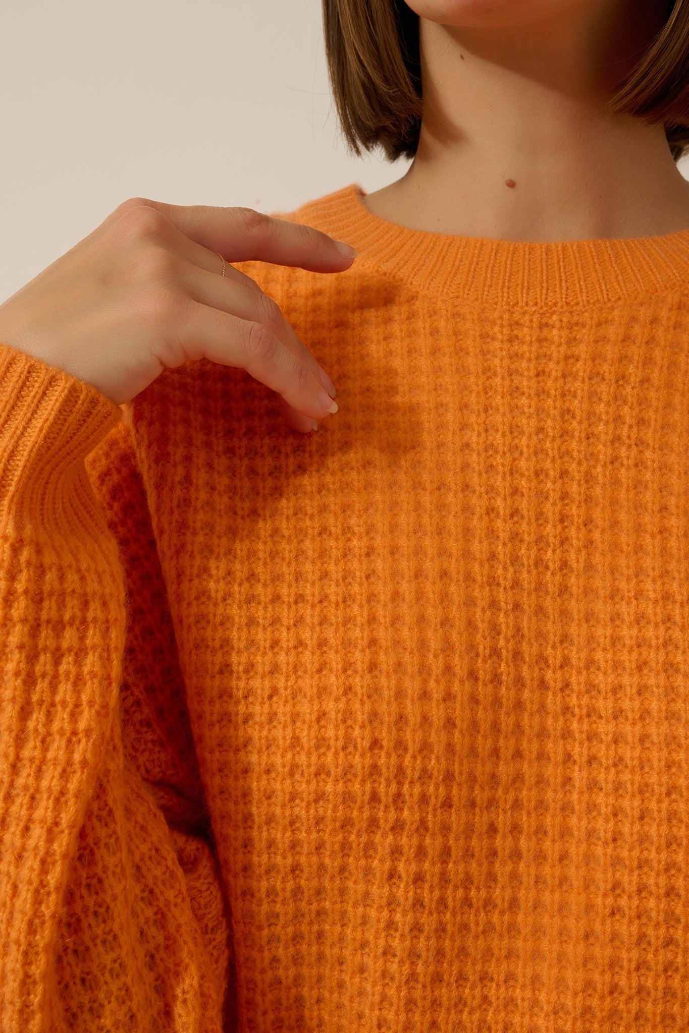 ASSAM 6-ply round neck sweater in melon