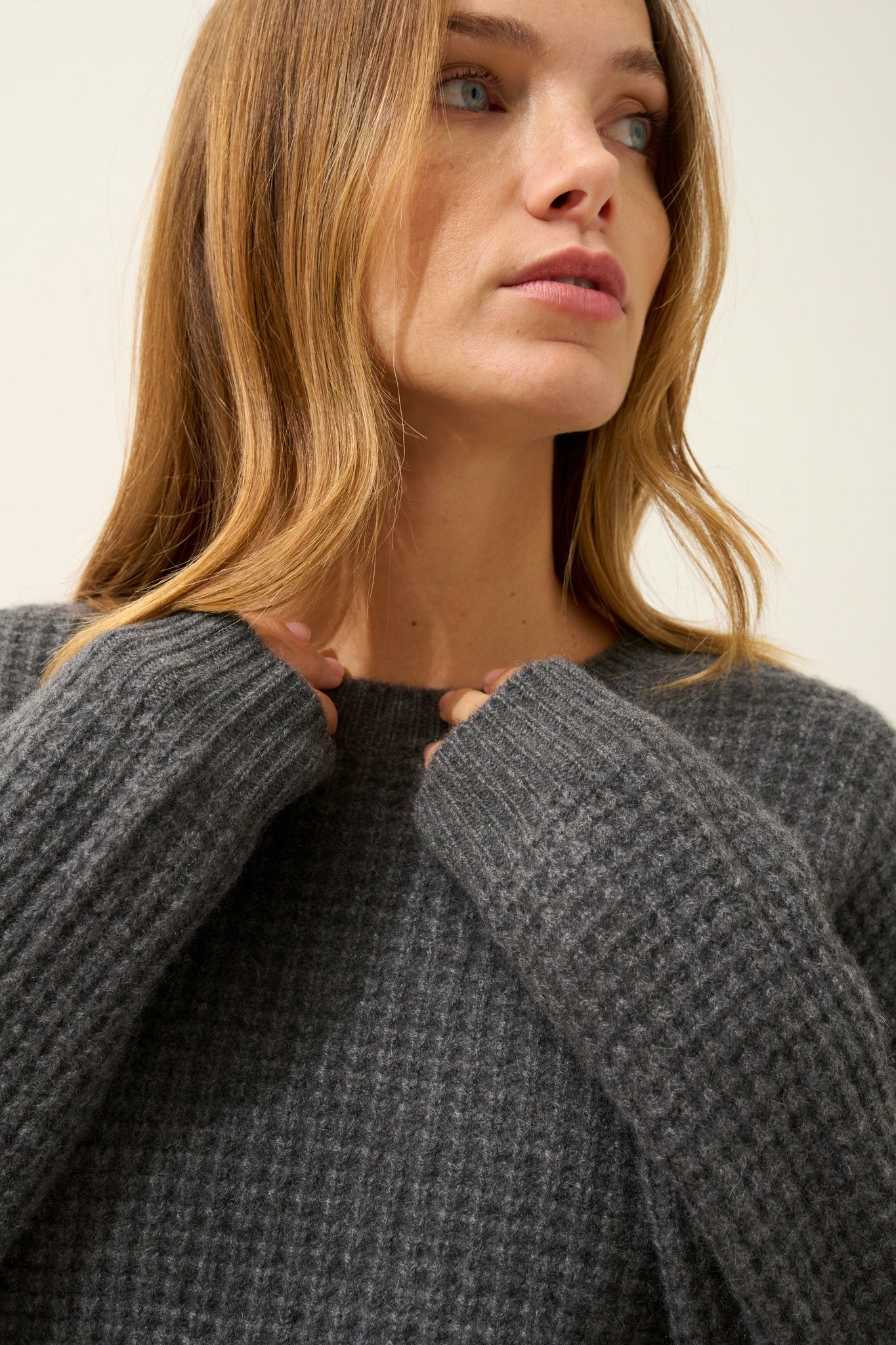 ASSAM round-neck sweater anthracite mottled