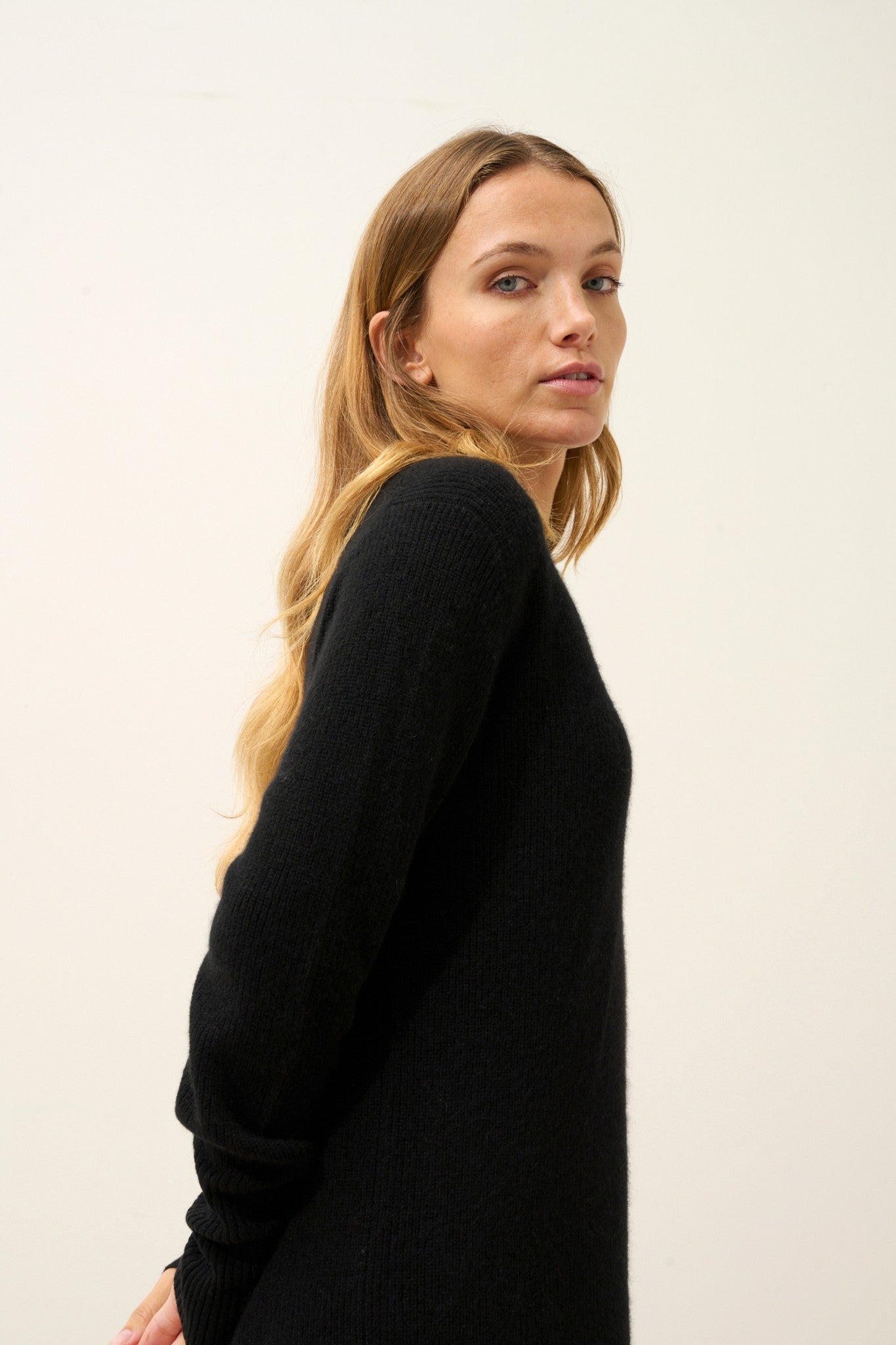 auréline robe col rond noir 100% cachemire