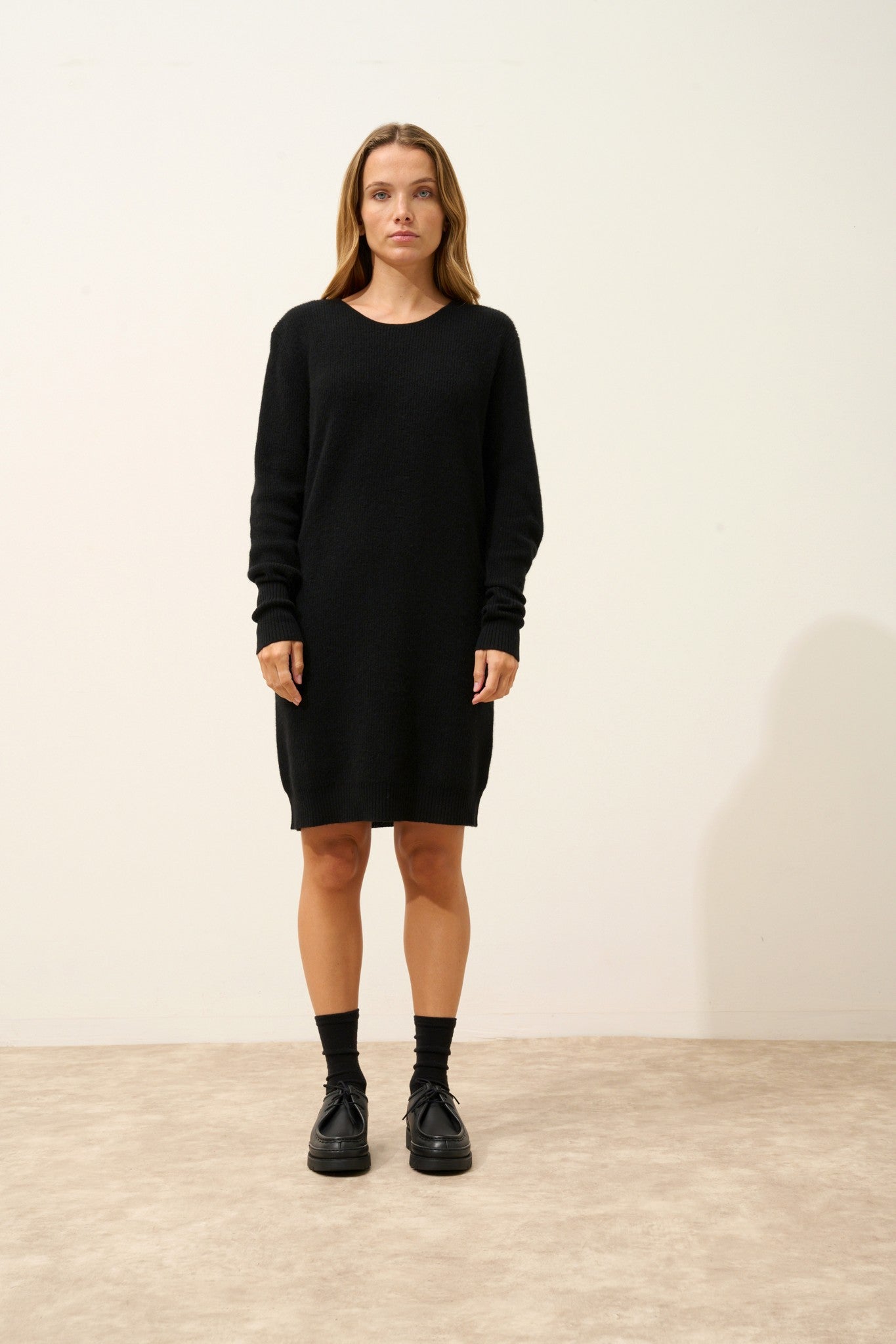 auréline robe col rond noir 100% cachemire