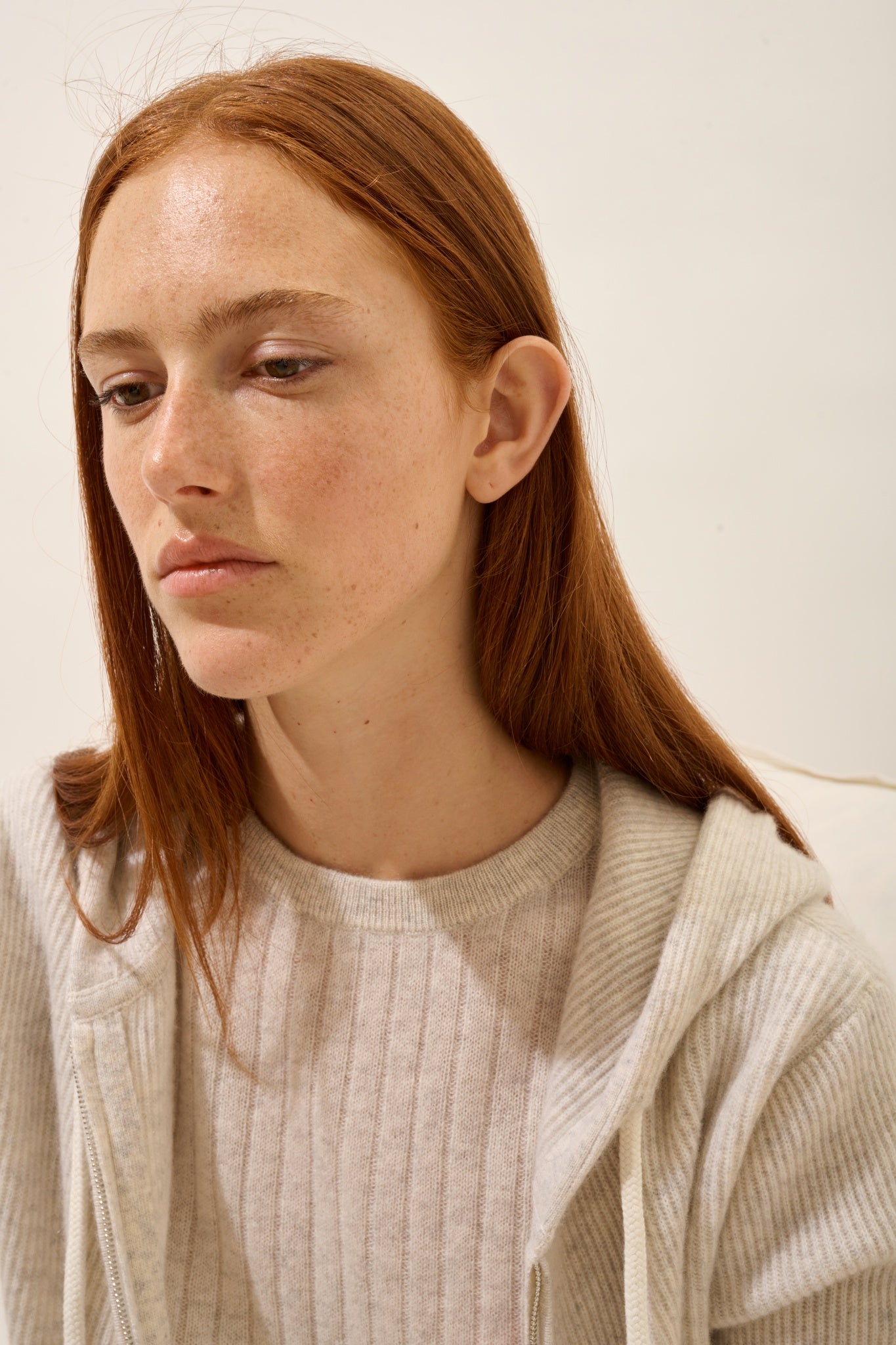 AVANA pull col rond gris perle chiné