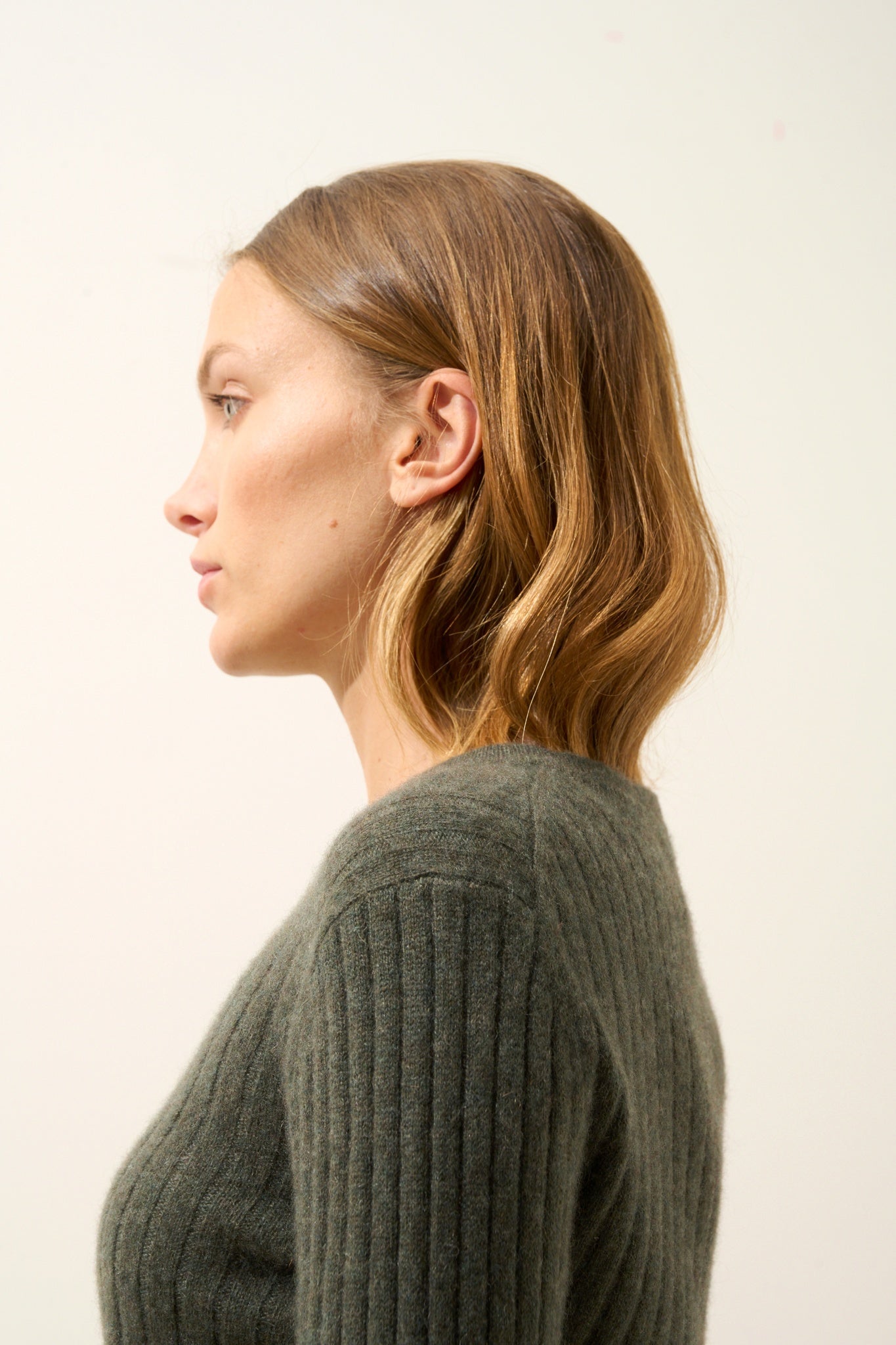 AVANA pull col rond kaki chiné