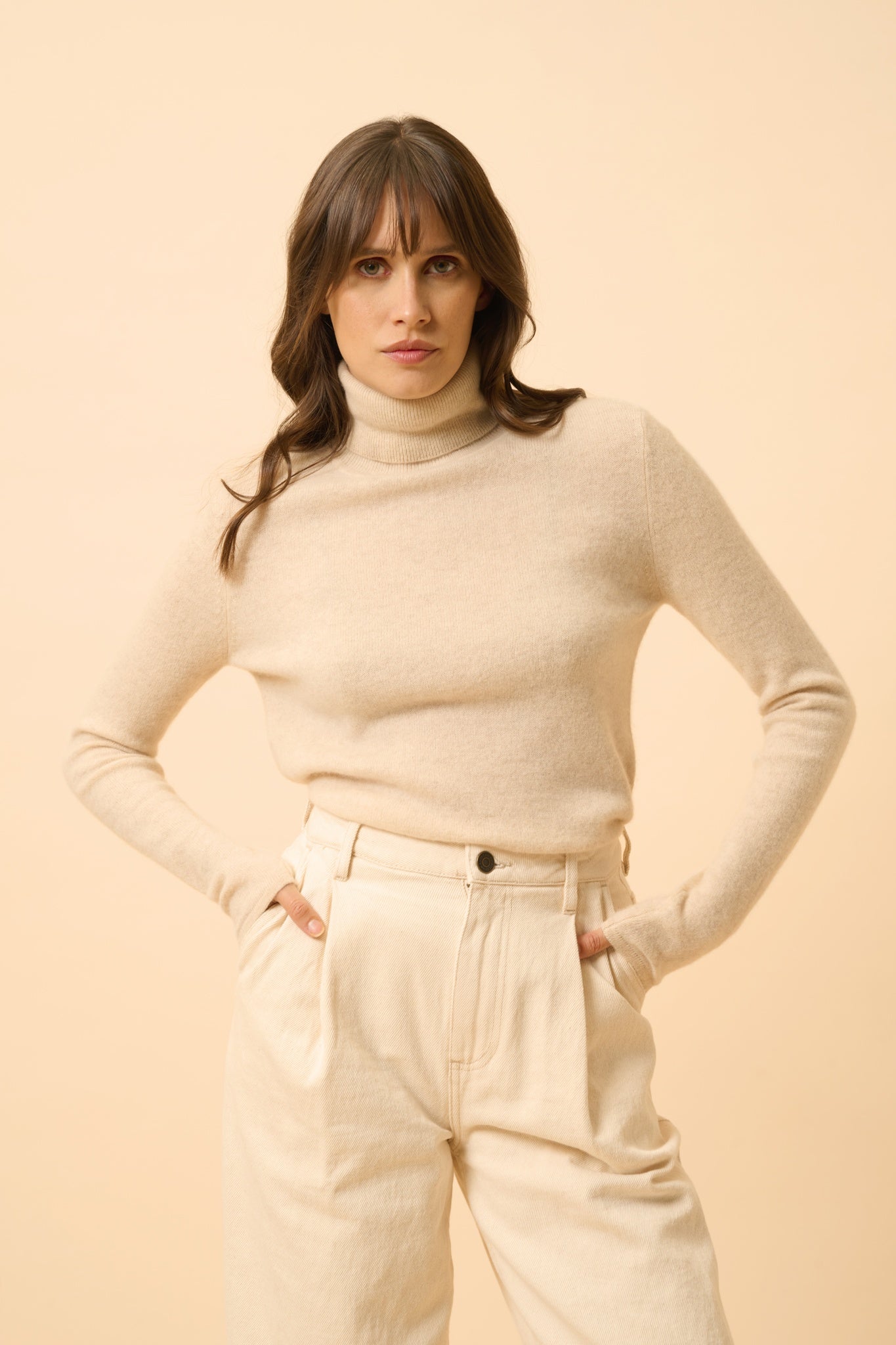 AVA pull col roulé avoine