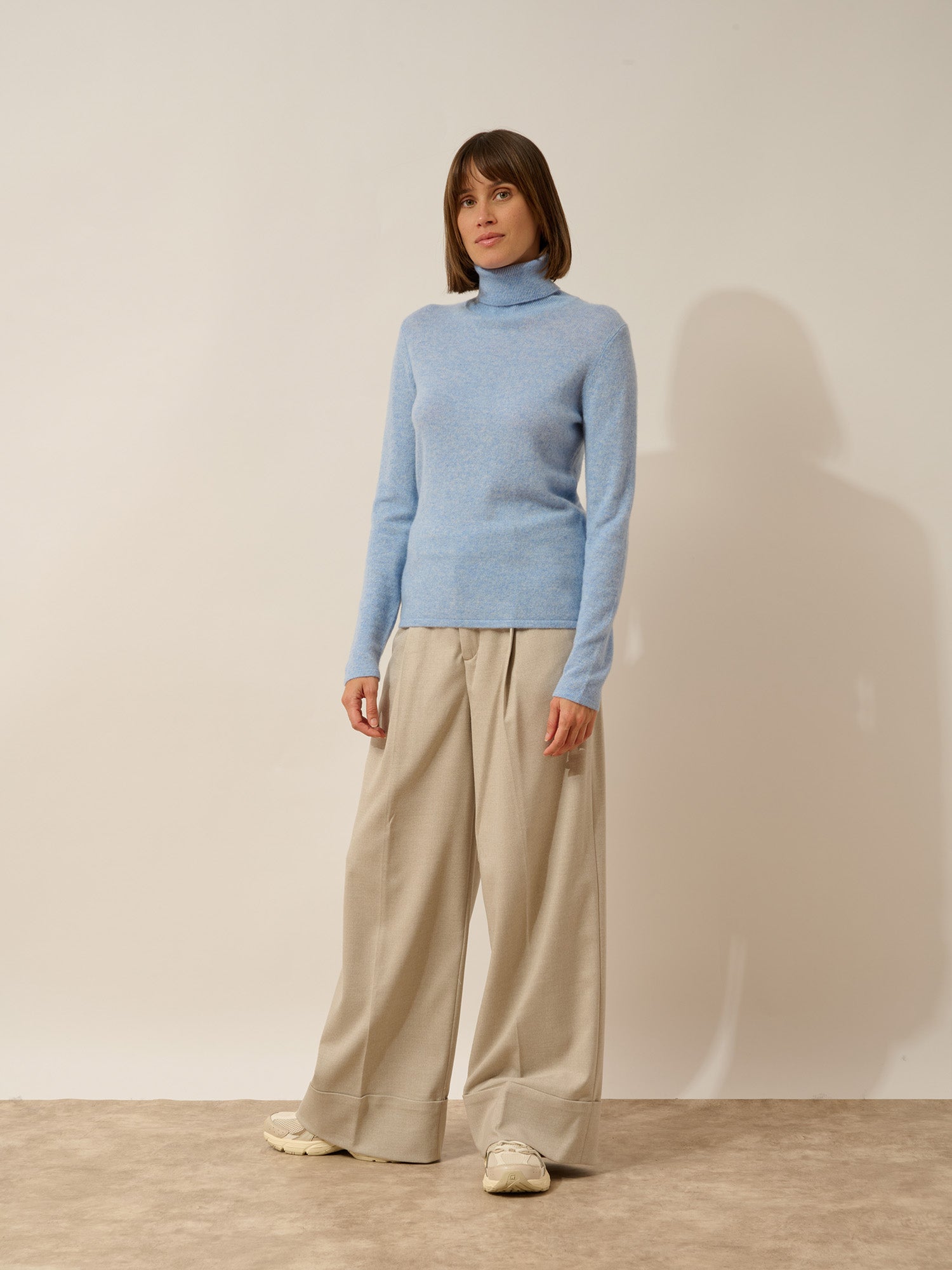 AVA pull col roulé bleu ciel chiné