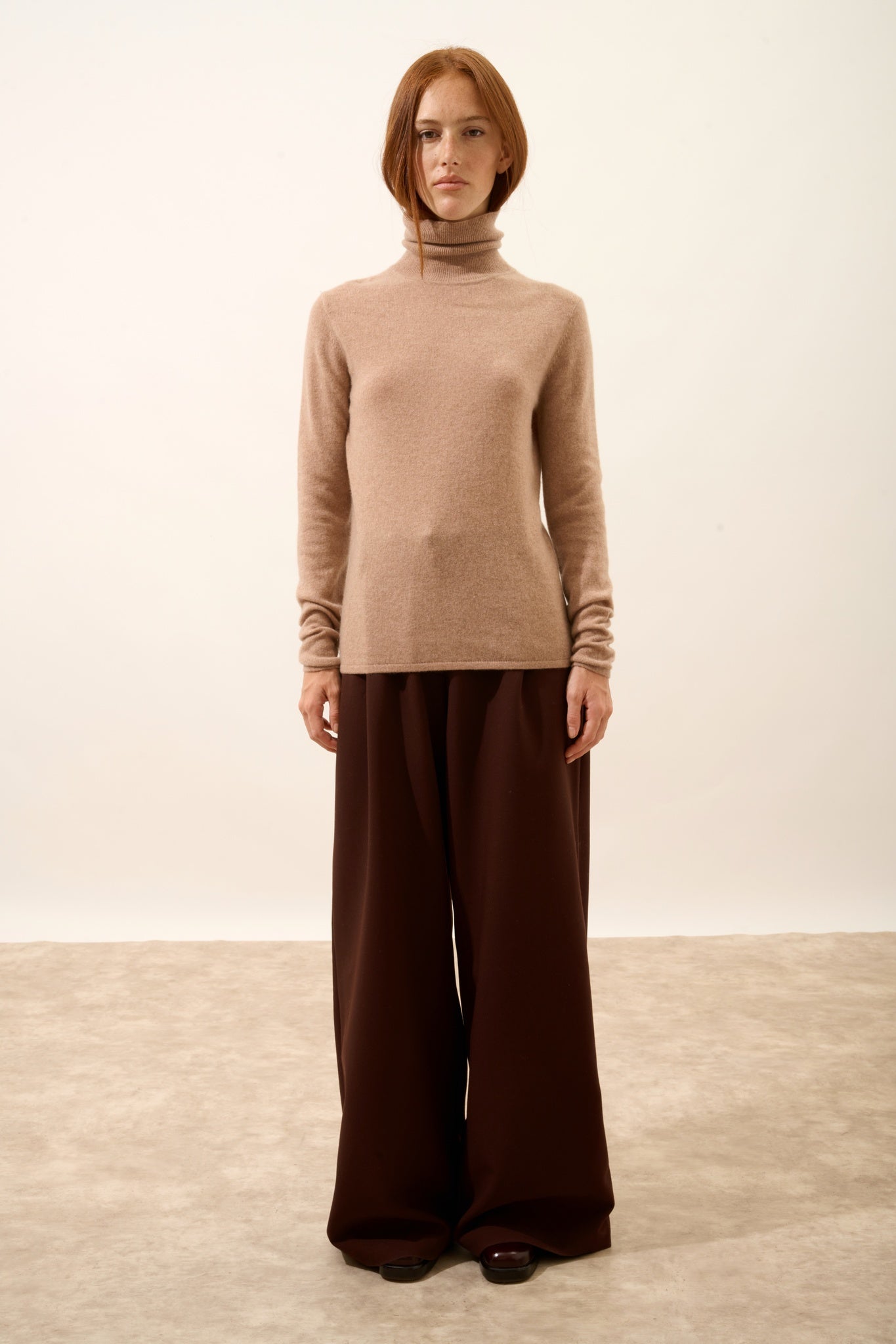 AVA pull col roulé camel chiné