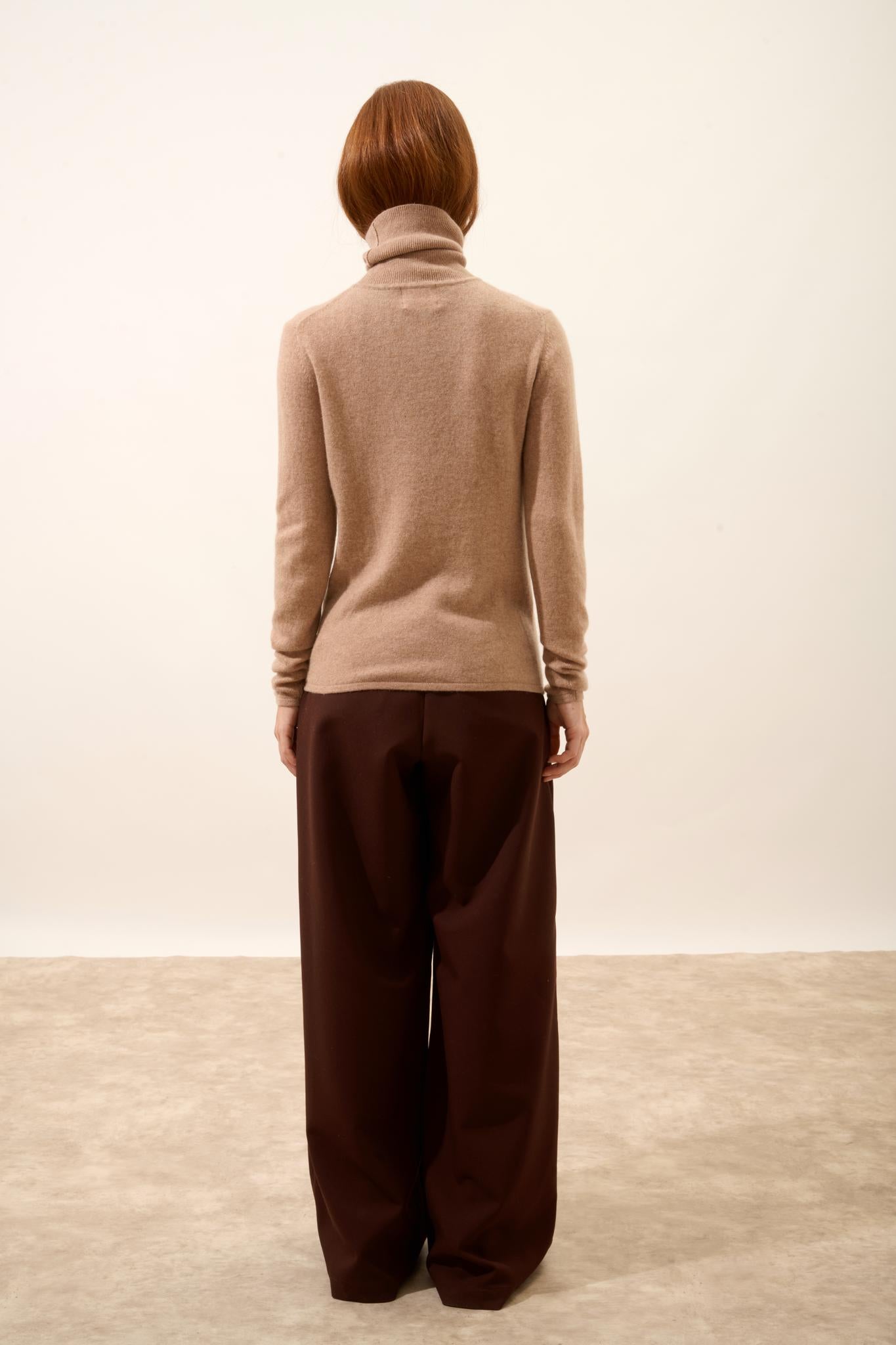 AVA pull col roulé camel chiné