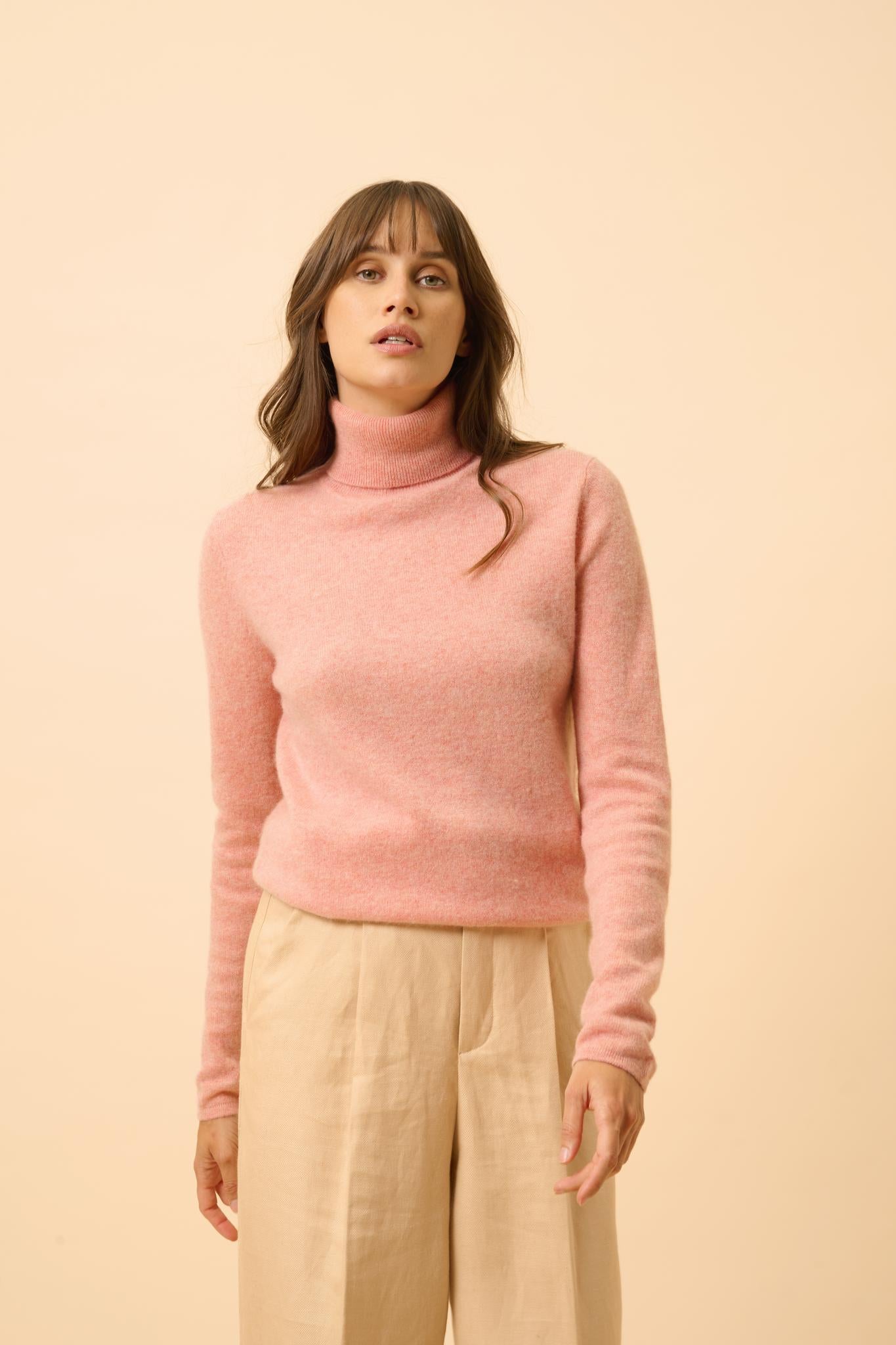 AVA pull col roulé corail chiné