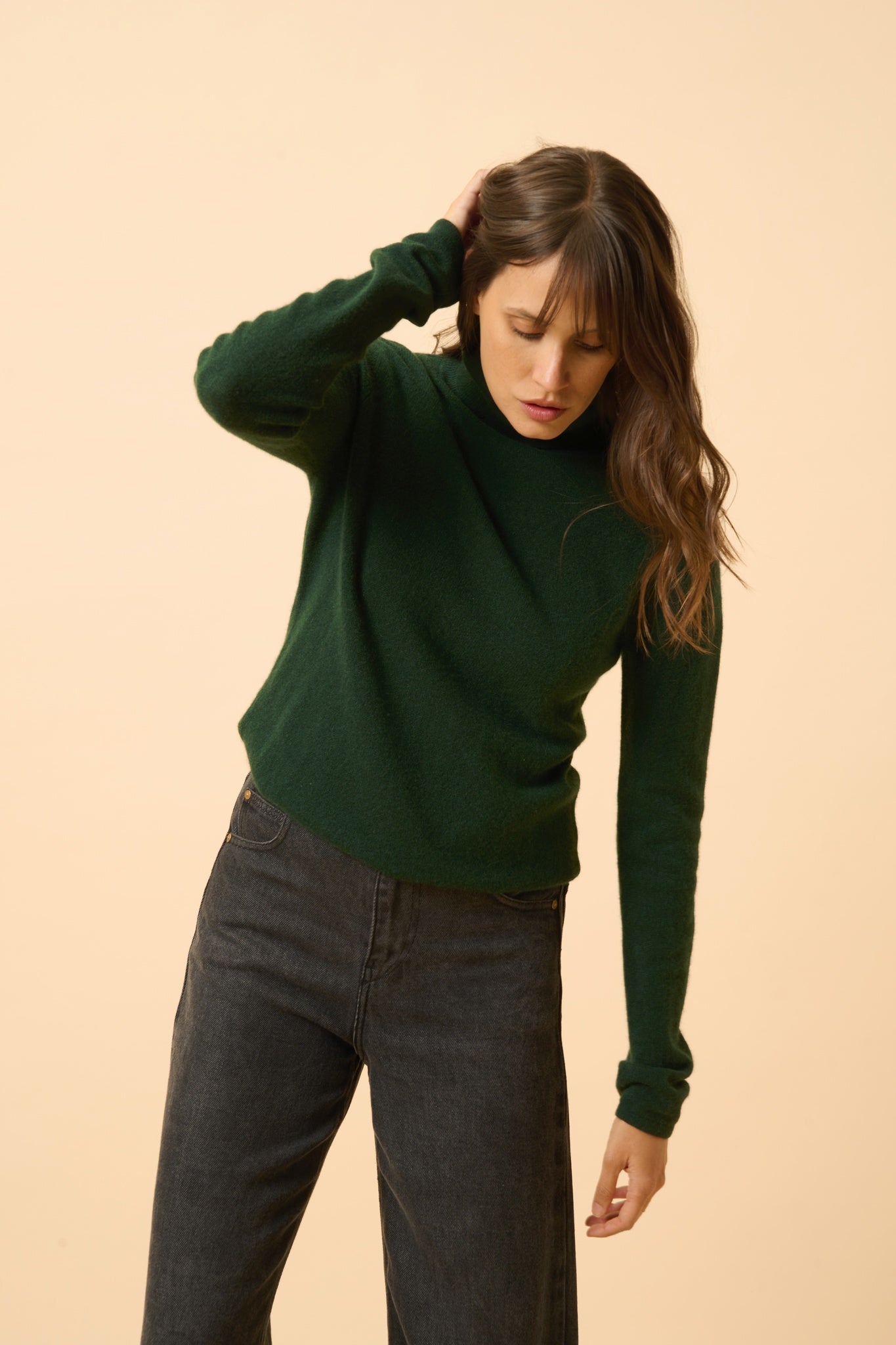 AVA pull col roulé cyprès