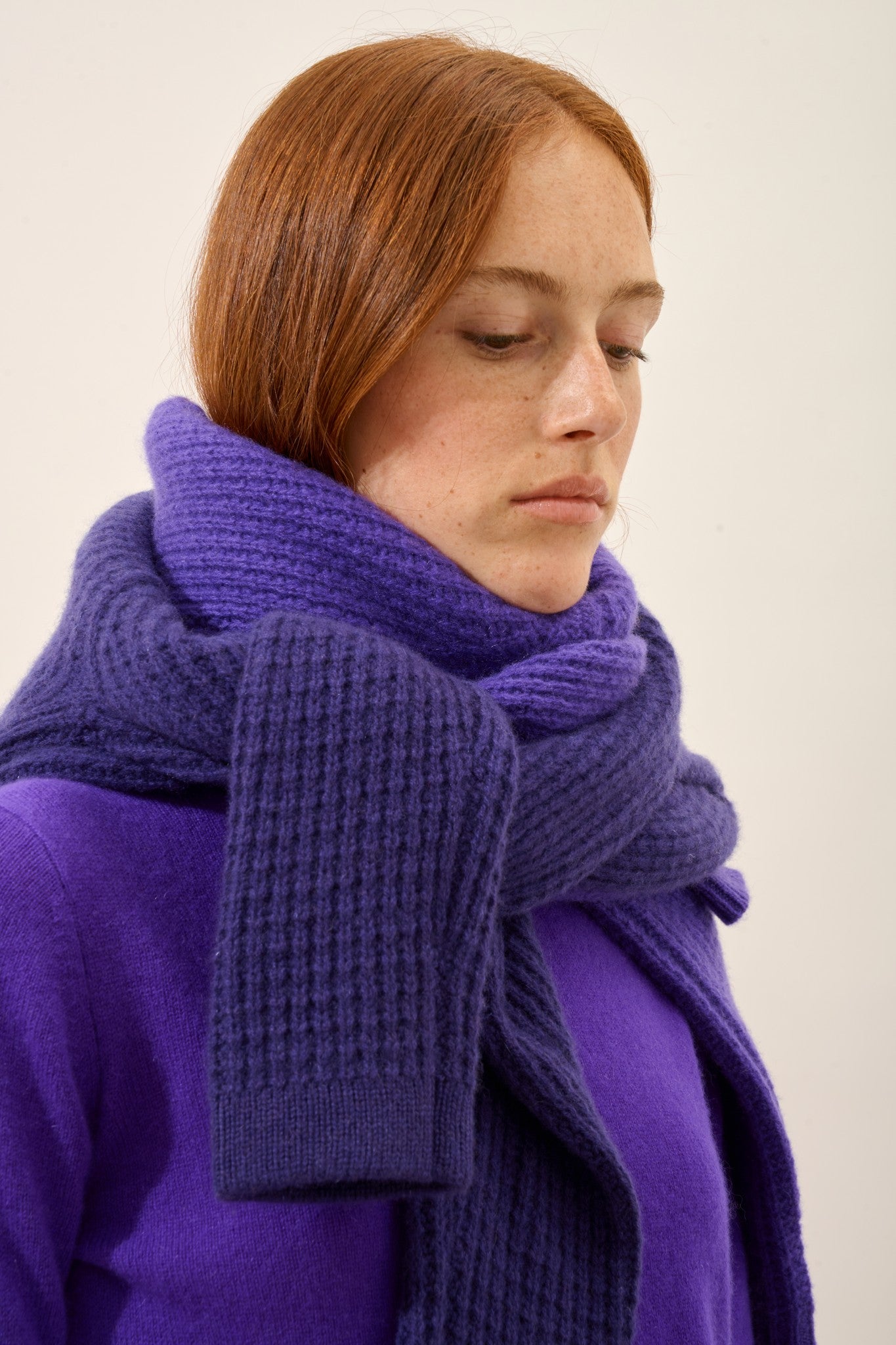 ava pull col roulé gentiane 100% cachemire