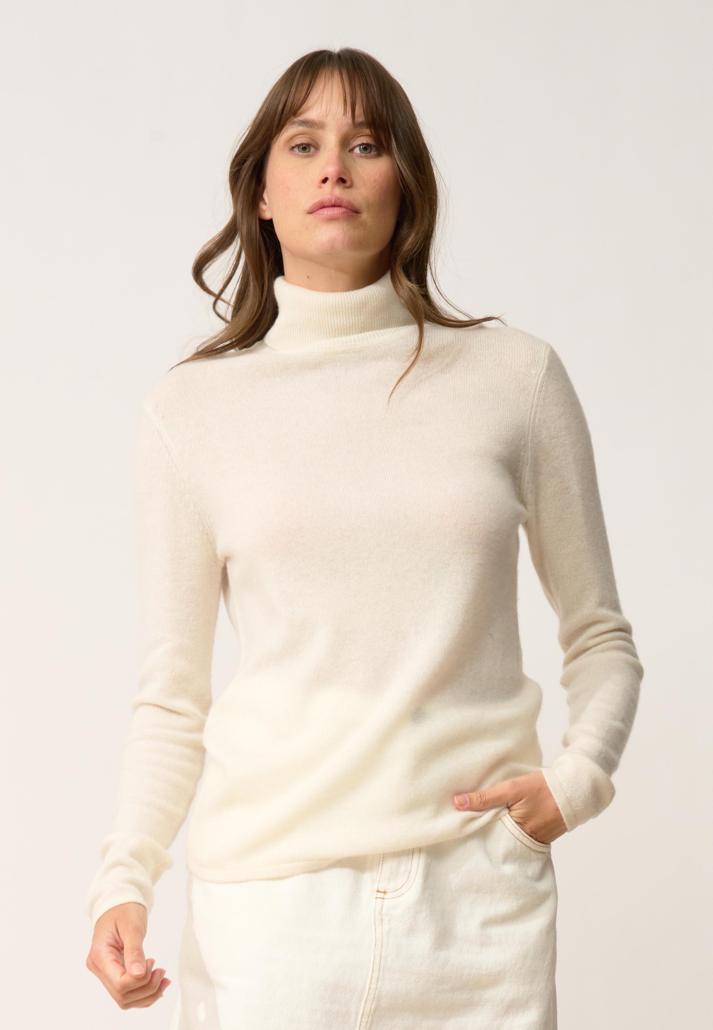 AVA pull col roulé ivoire